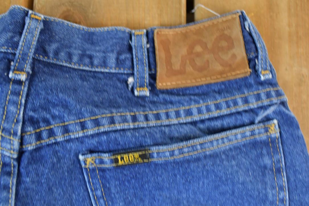 Vintage 1990s Lee Denim Jeans Size 28x28 / Vintage Denim / Vintage Levis / Made In USA / Retro Jeans