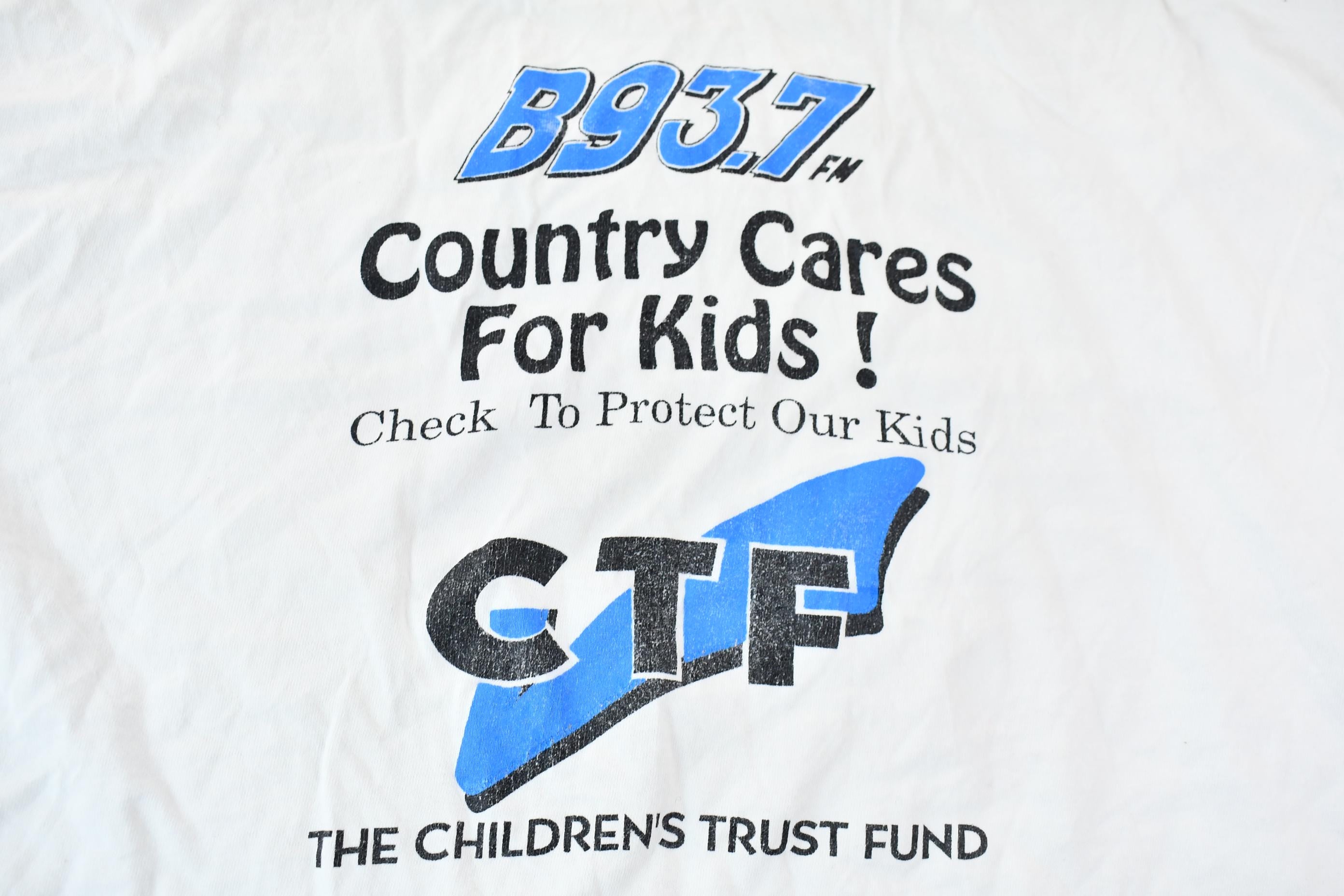 Vintage 1995 Greenville South Carolina B93.7 Children's Trust Fund Single Stitch Graphic T-Shirt