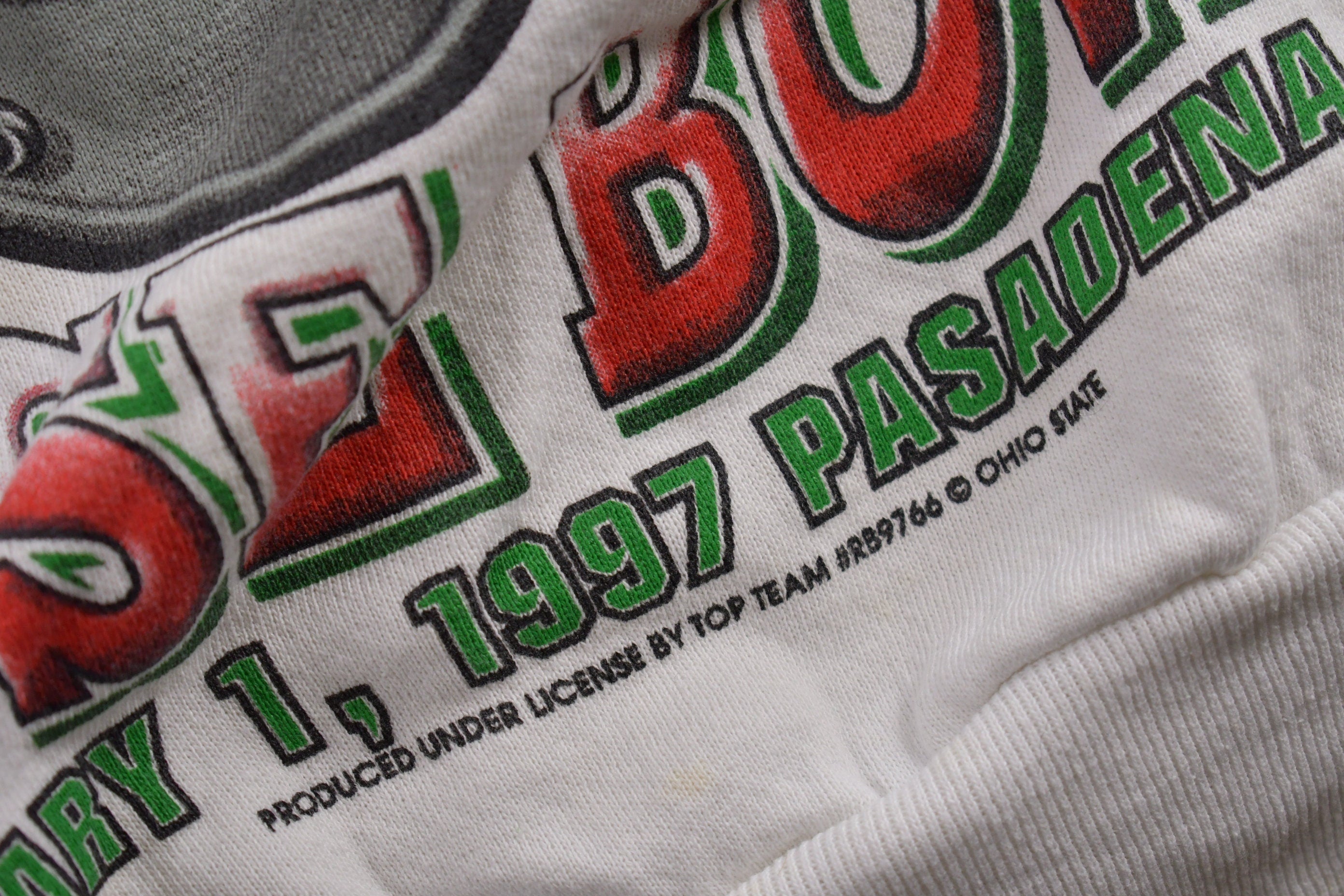 Vintage 1997 Ohio State University Buckeyes Rose Bowl Collegiate Crewneck
