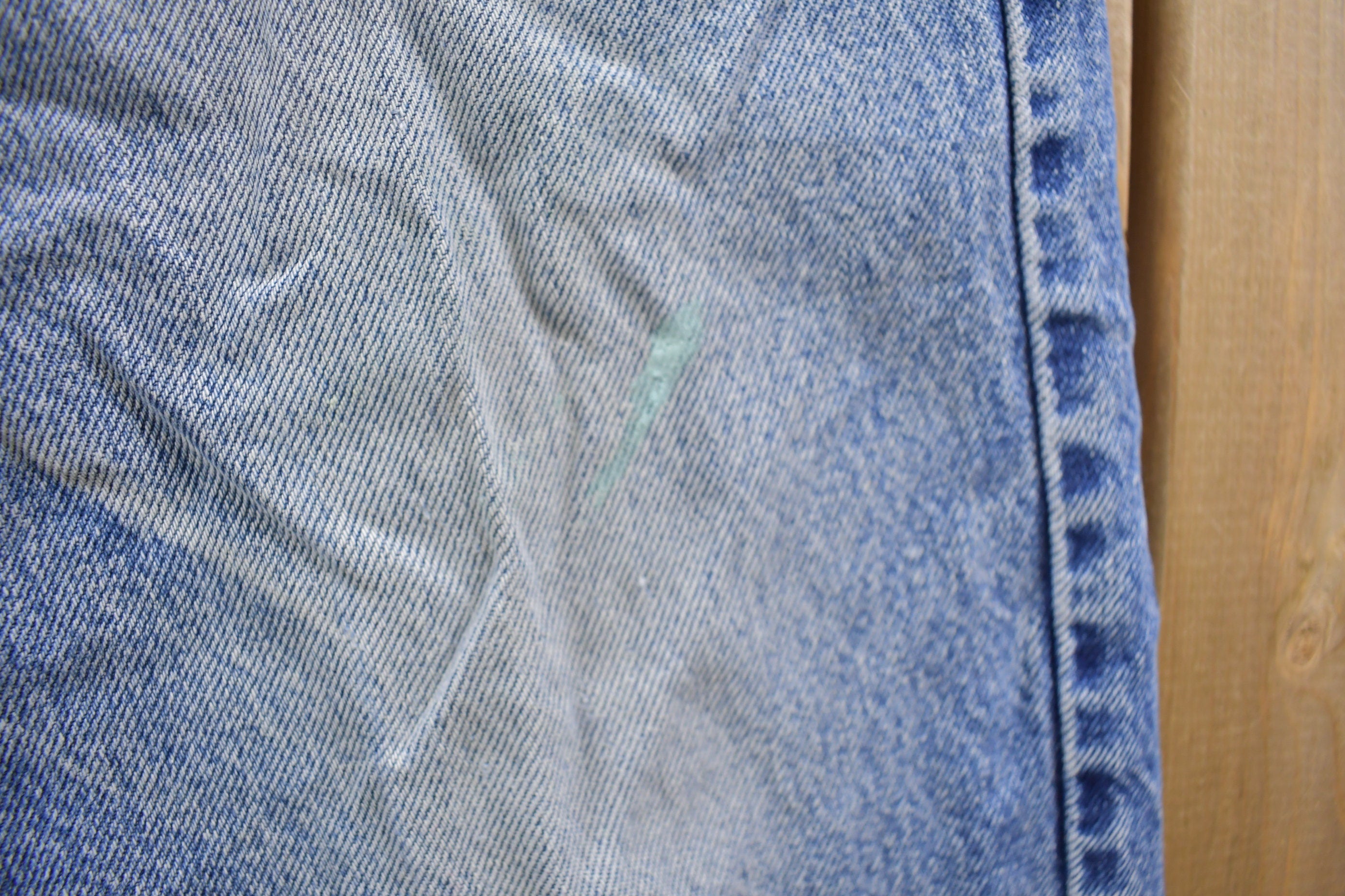 Vintage 1990s Levi's 550 Red Tab Denim Jeans Size 30 x 31