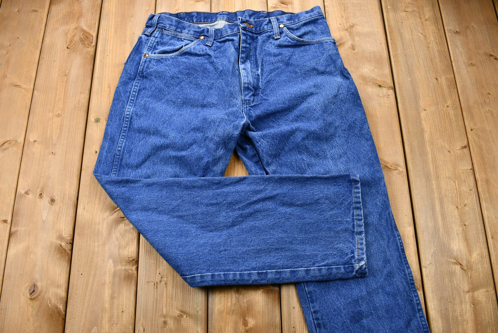 Vintage 1990s Wrangler Mid-Wash Bootcut Jeans