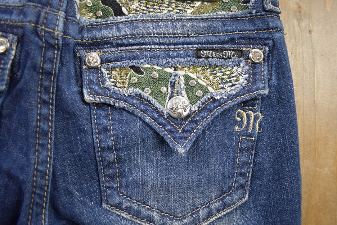 Vintage Y2K Miss Me Bedazzled Low Rise Jeans Size 26x31