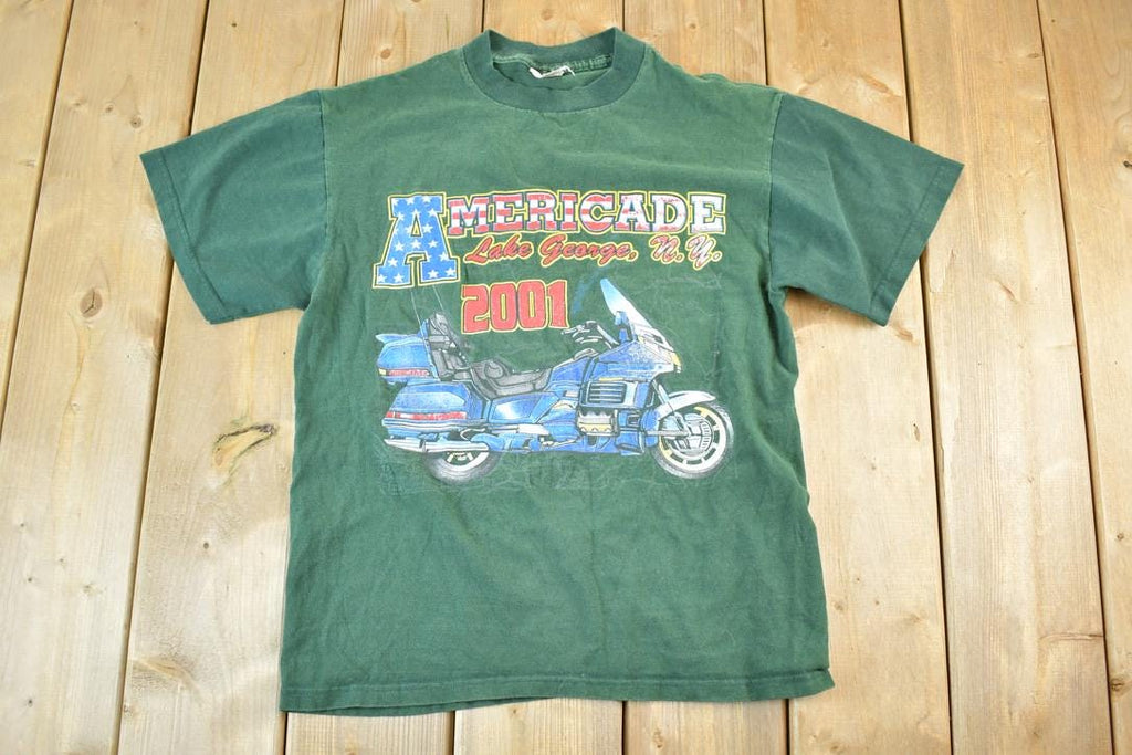 Vintage 2001 Youth Americade Souvenir Single Stitch Graphic Print T-Shirt Made In USA