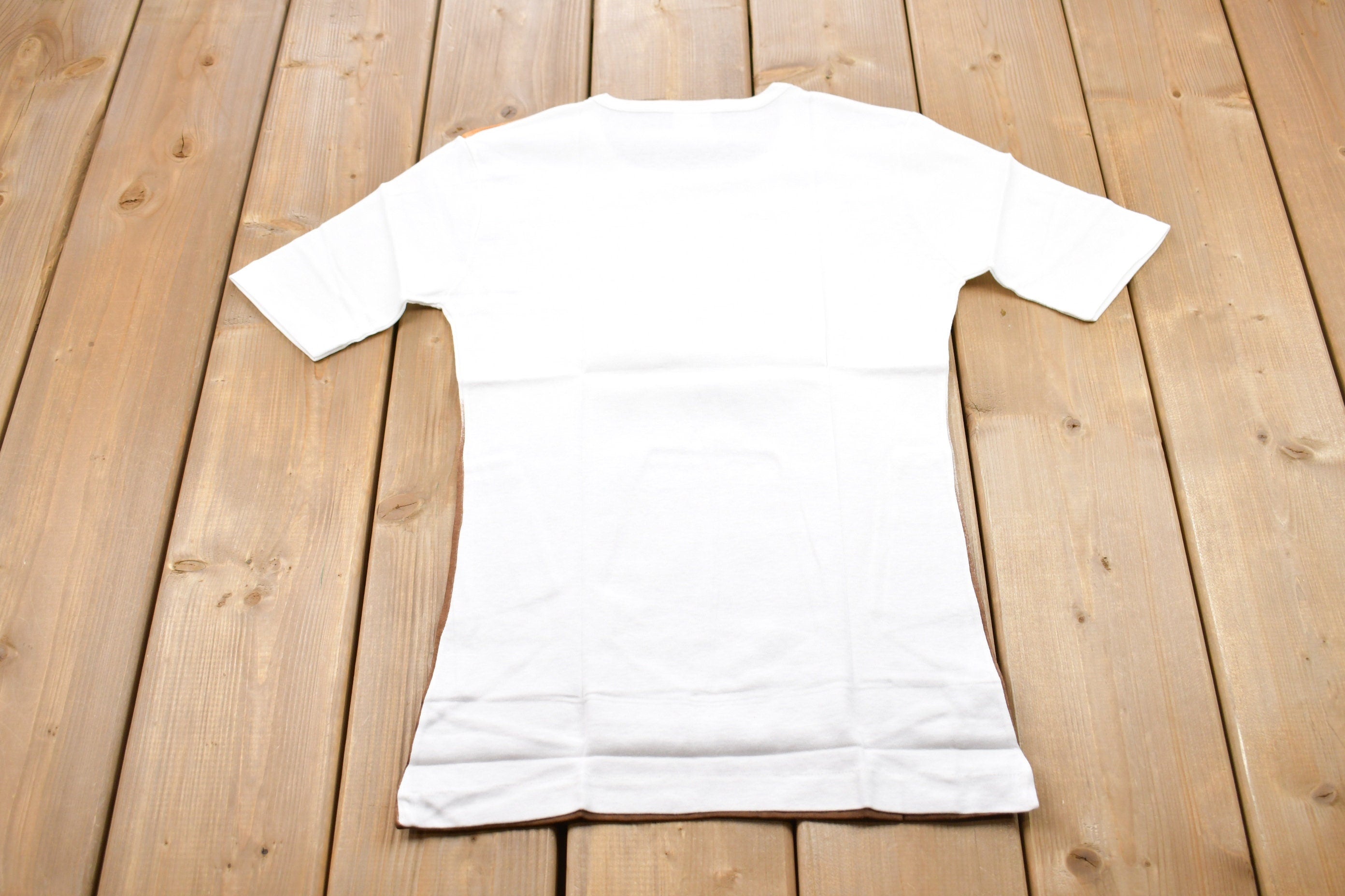 Vintage 1970s Contrast Faded Graphic T-Shirt