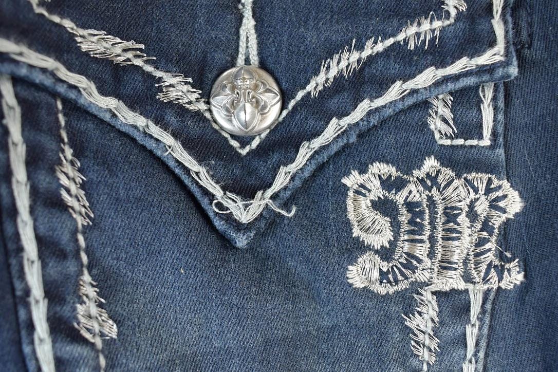 Vintage Y2K Miss Me Bedazzled Low Rise Jeans Size 26x31