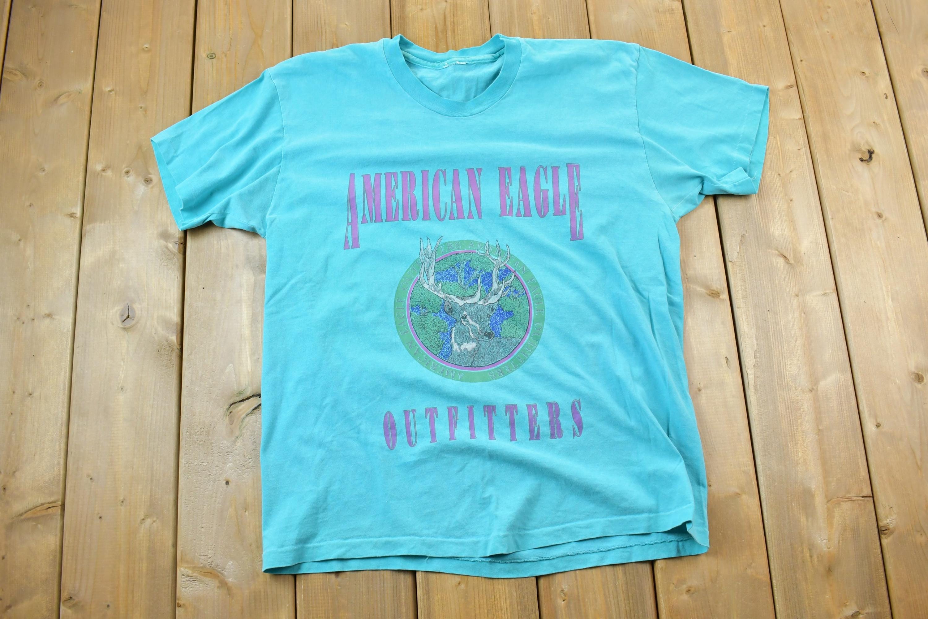 Vintage 1990s American Outfitters Deer Theme Graphic T-Shirt