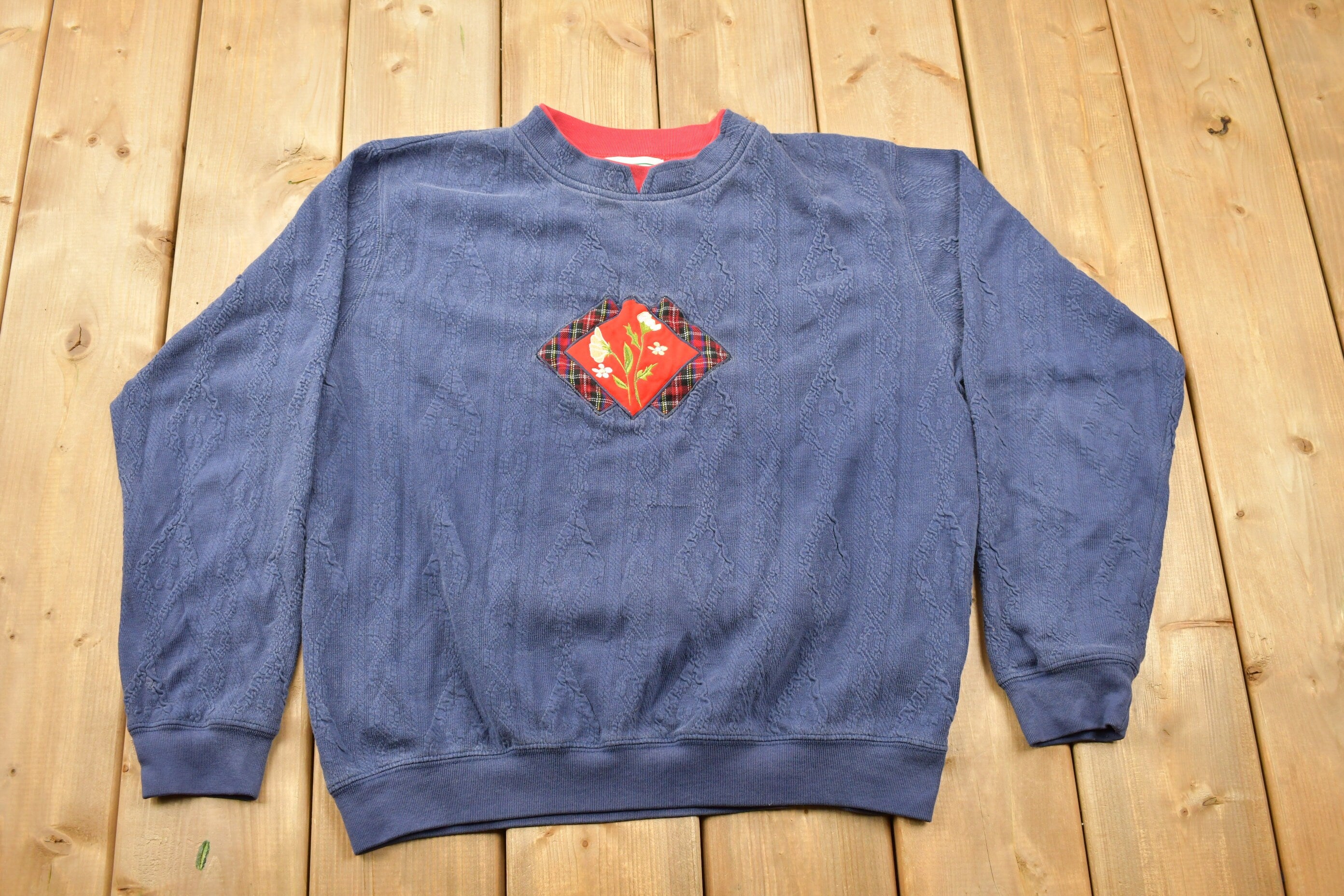 Vintage 1990s Shenanigans Floral Theme 3D Cable Knit Crewneck Sweater