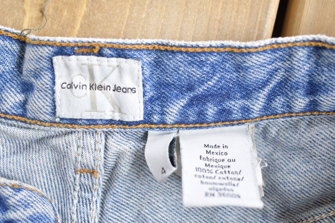 Vintage 1990s Calvin Klein Jean Shorts 24 x 4.5