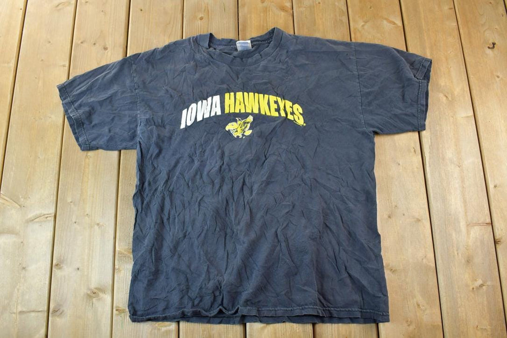 Vintage 1990s Iowa Hawkeyes University Collegiate T-Shirt