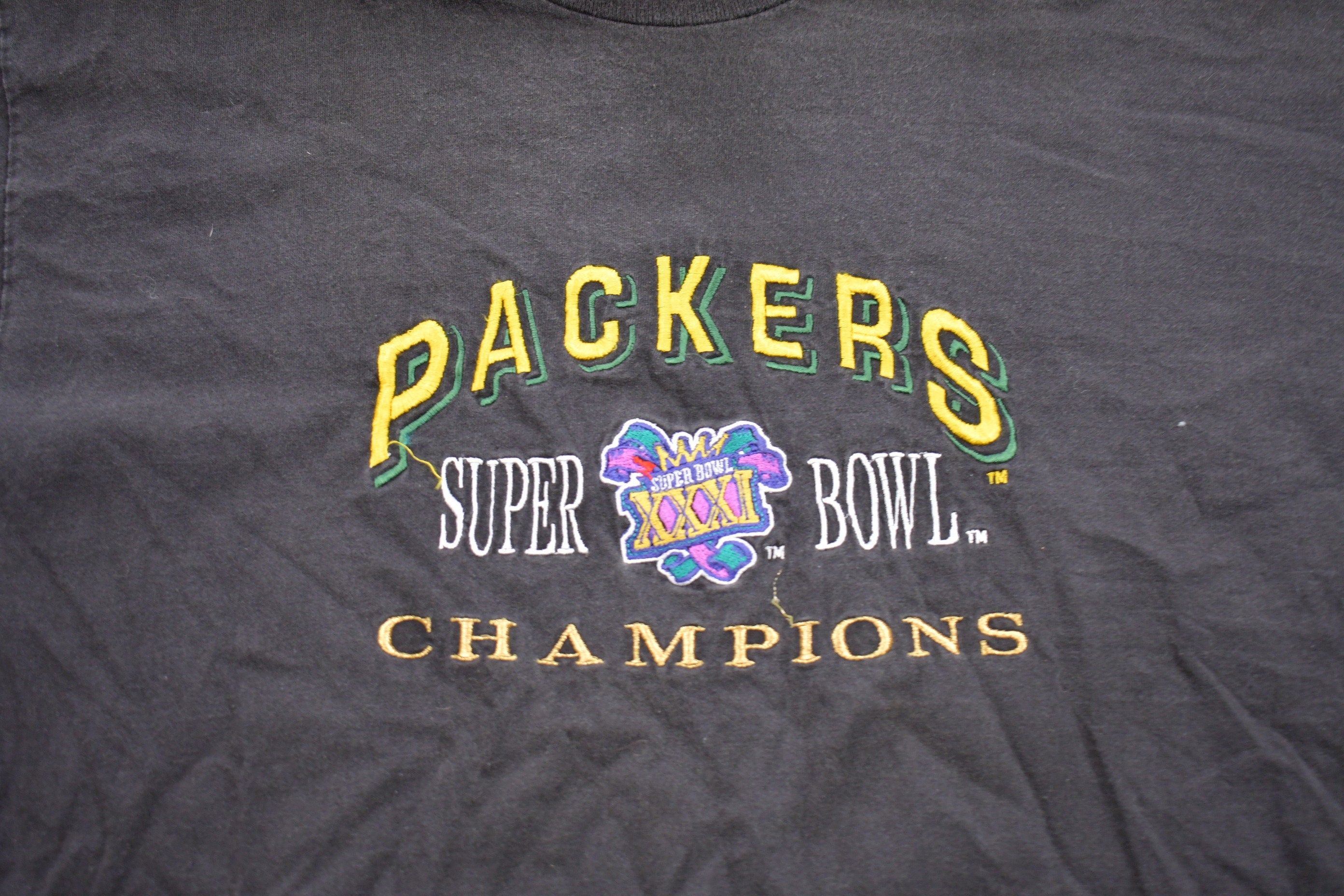 Vintage 1990s Green Bay Packers NFL Embroidered T-Shirt