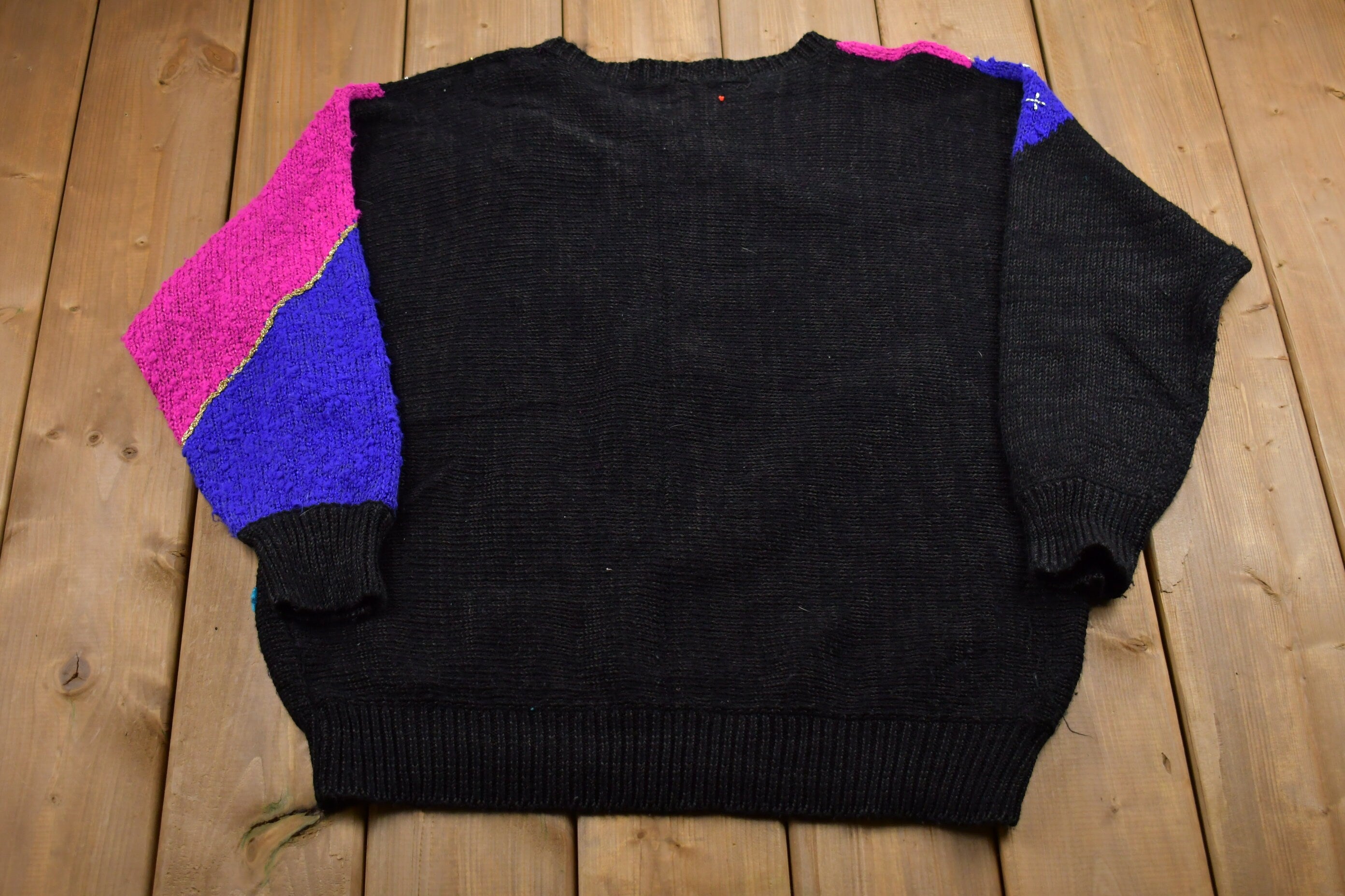Vintage 1990s Ribbon Graphic Knitted Sweater