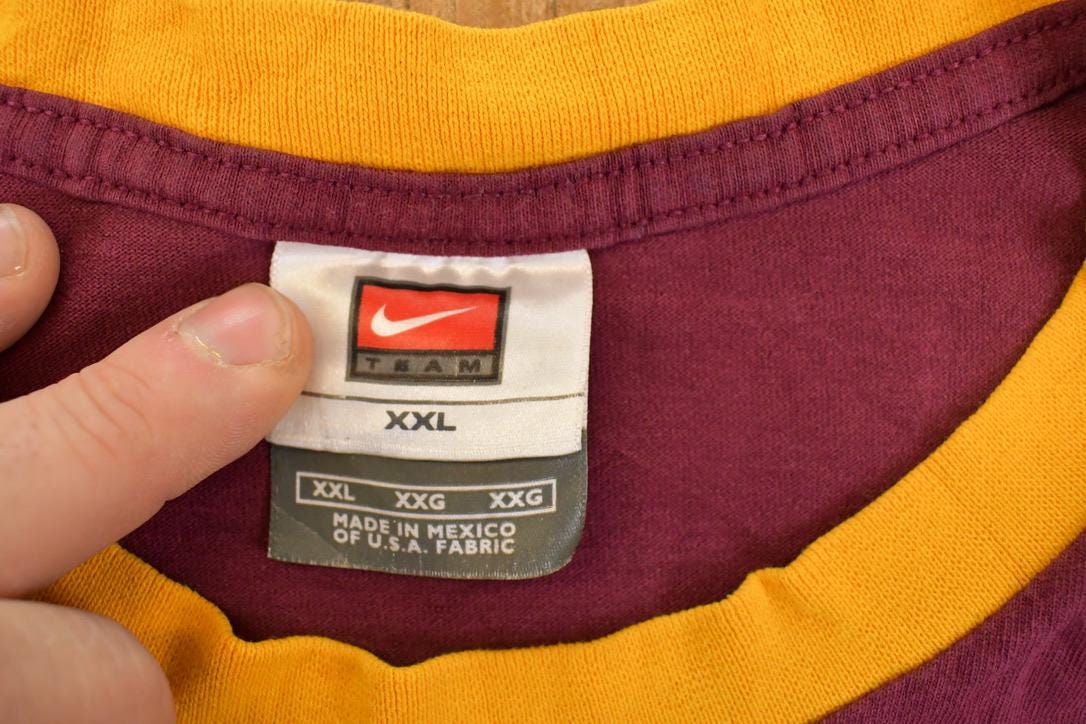 Vintage Y2K Nike Minnesota Golden Gophers Collegiate T-Shirt Men's XXL