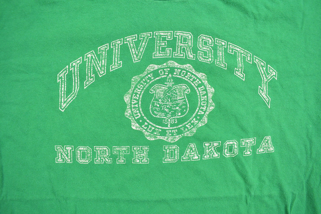 Vintage 1990s University of North Dakota Collegiate T-Shirt