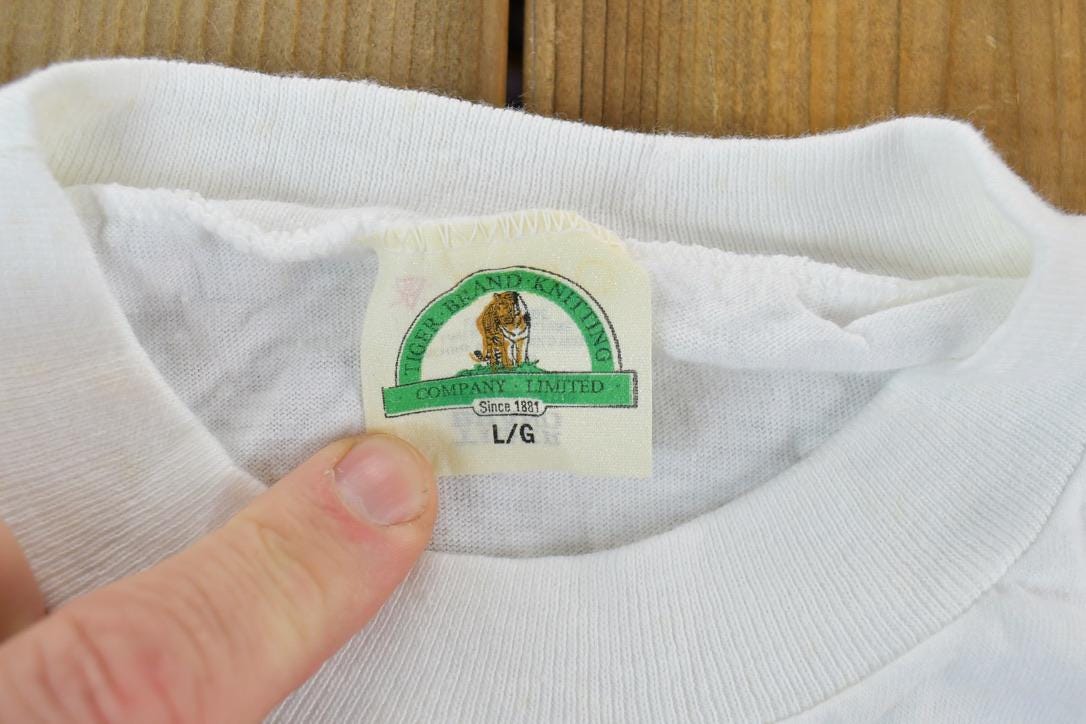 Vintage 1990s car Keys Cartoon Graphic T-Shirt