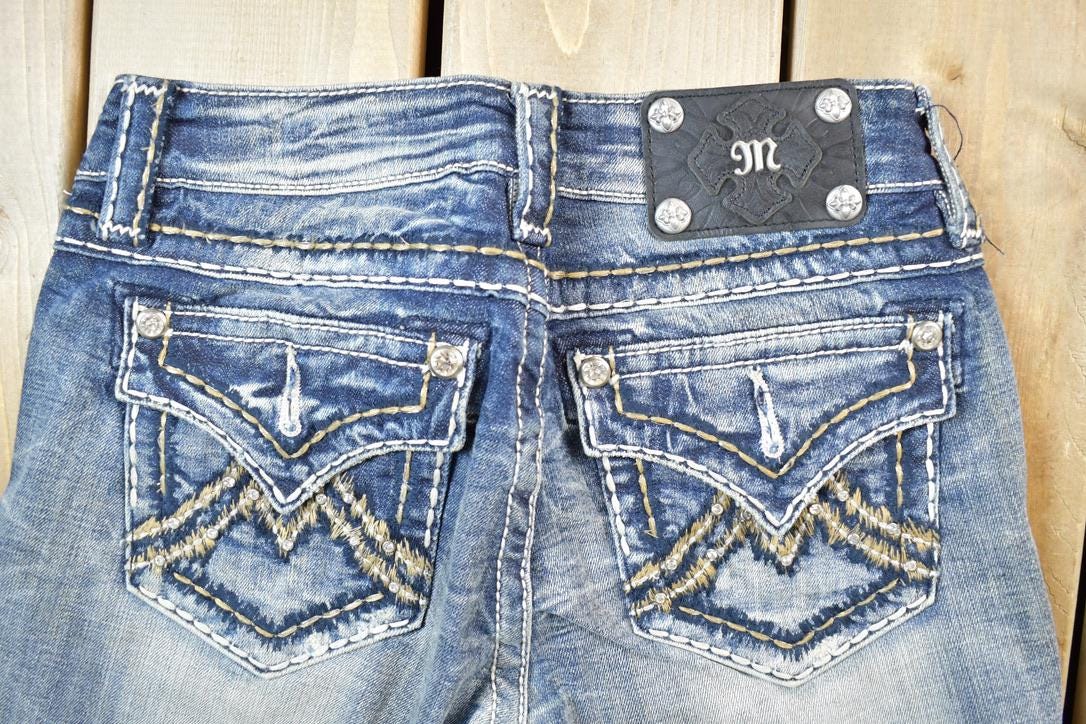 Vintage Y2K Miss Me Bedazzled Low Rise Jeans Size 26x31