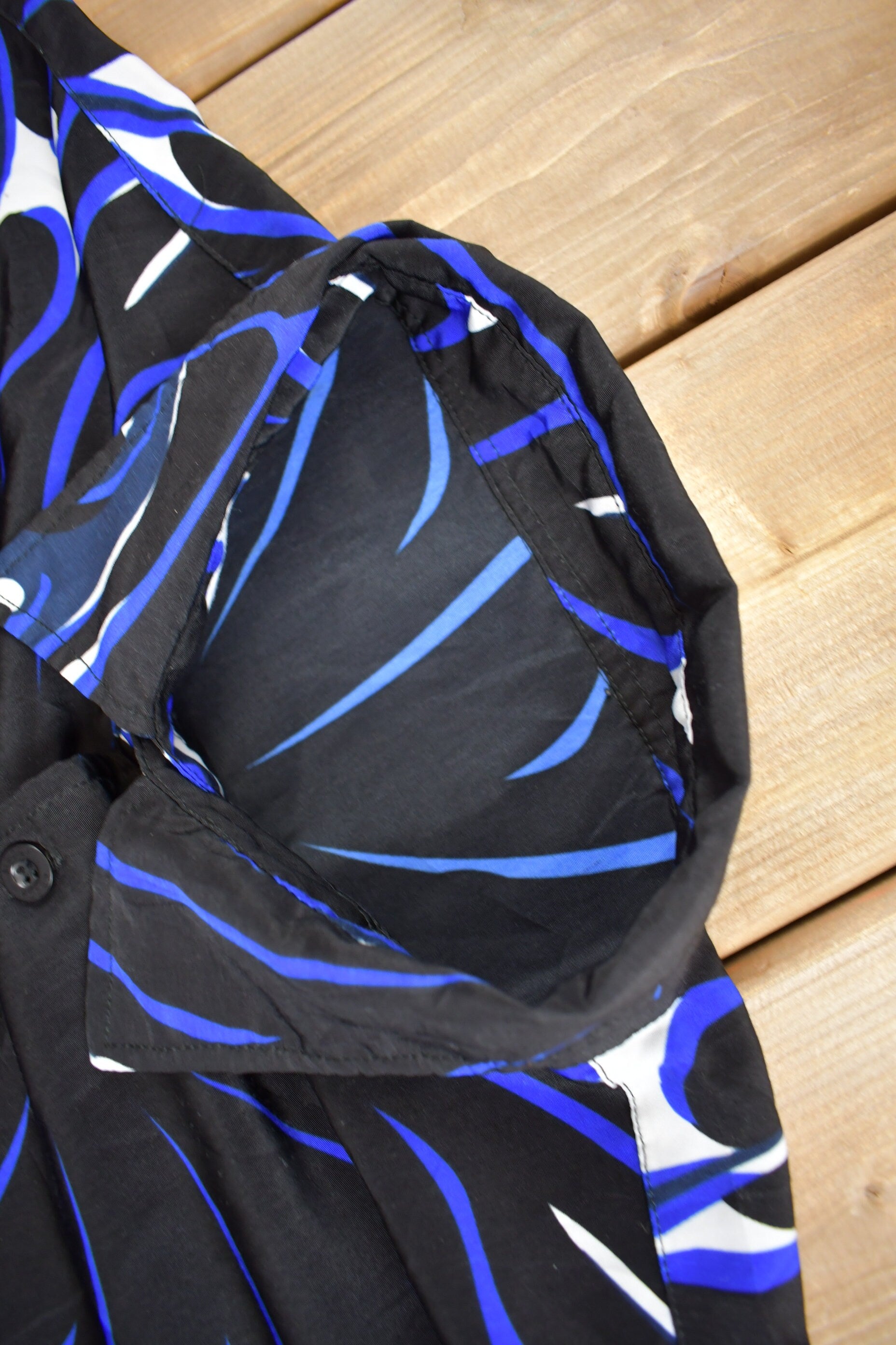 Vintage 1990s All Over Print Flame Graphic Button Up T-Shirt Flames Graphic