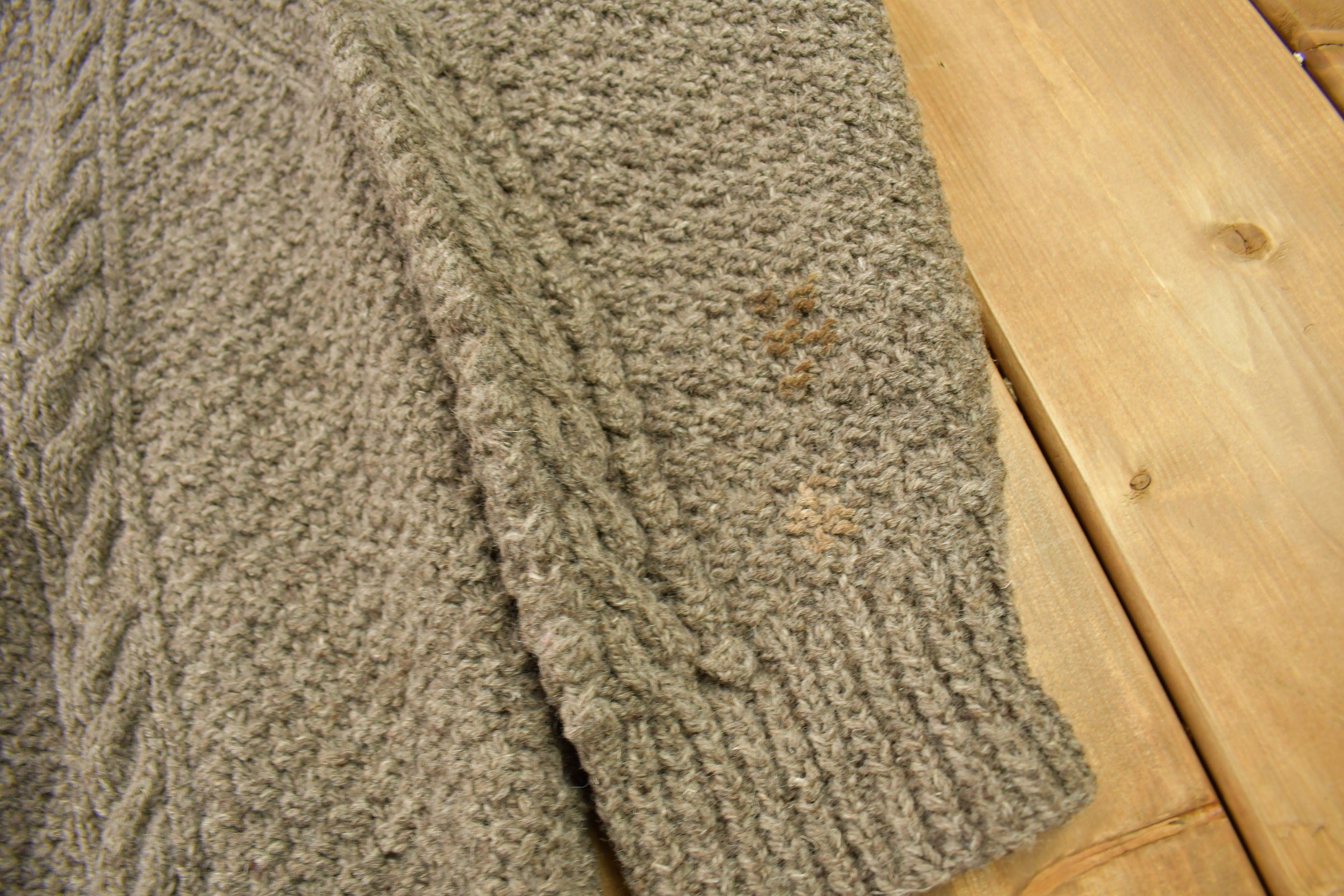 Vintage 1980s 100% Wool House Of Ireland Knit Sweater