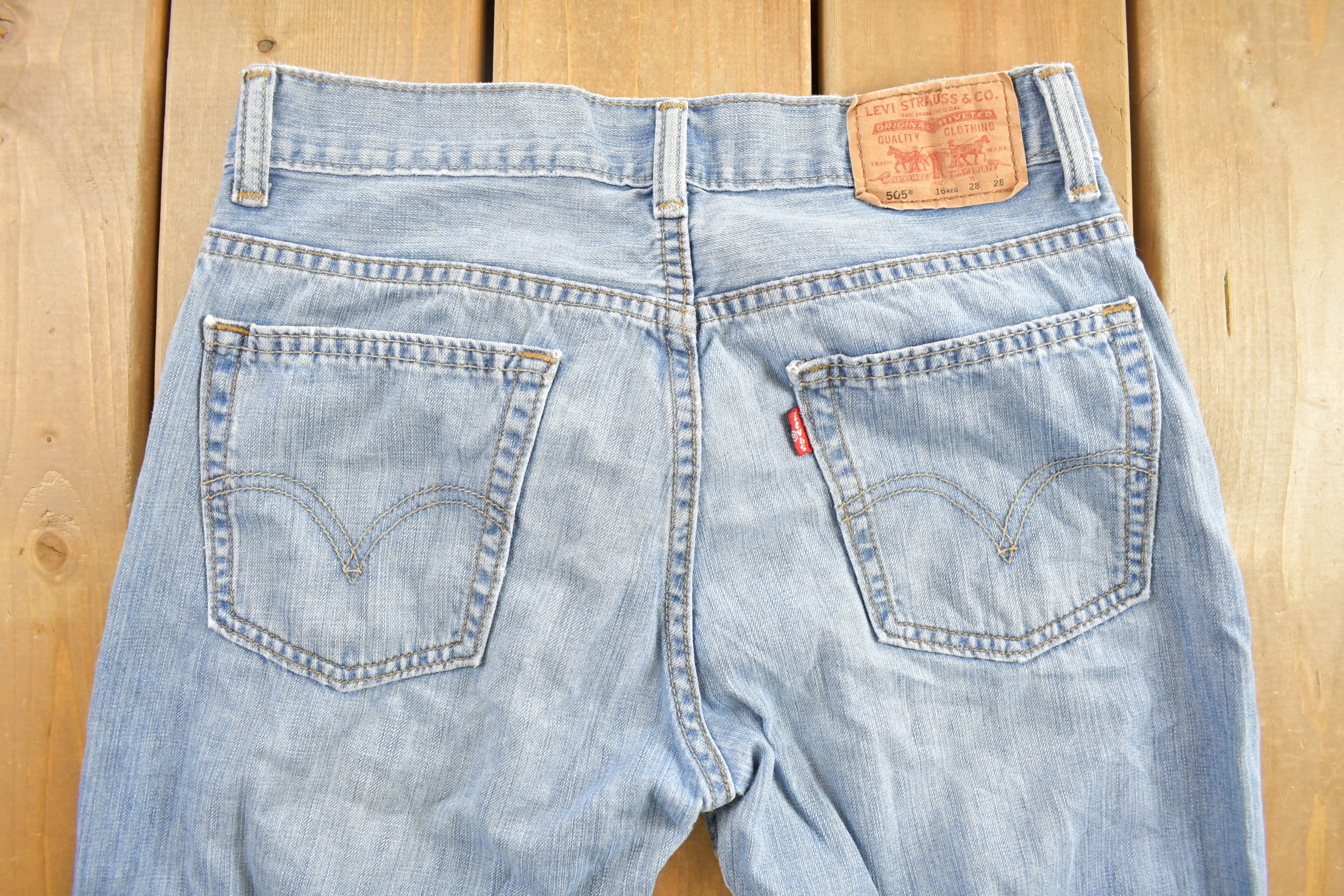Vintage 1990s Levi's 505 Red Tab Denim Jeans Size 30 x 27