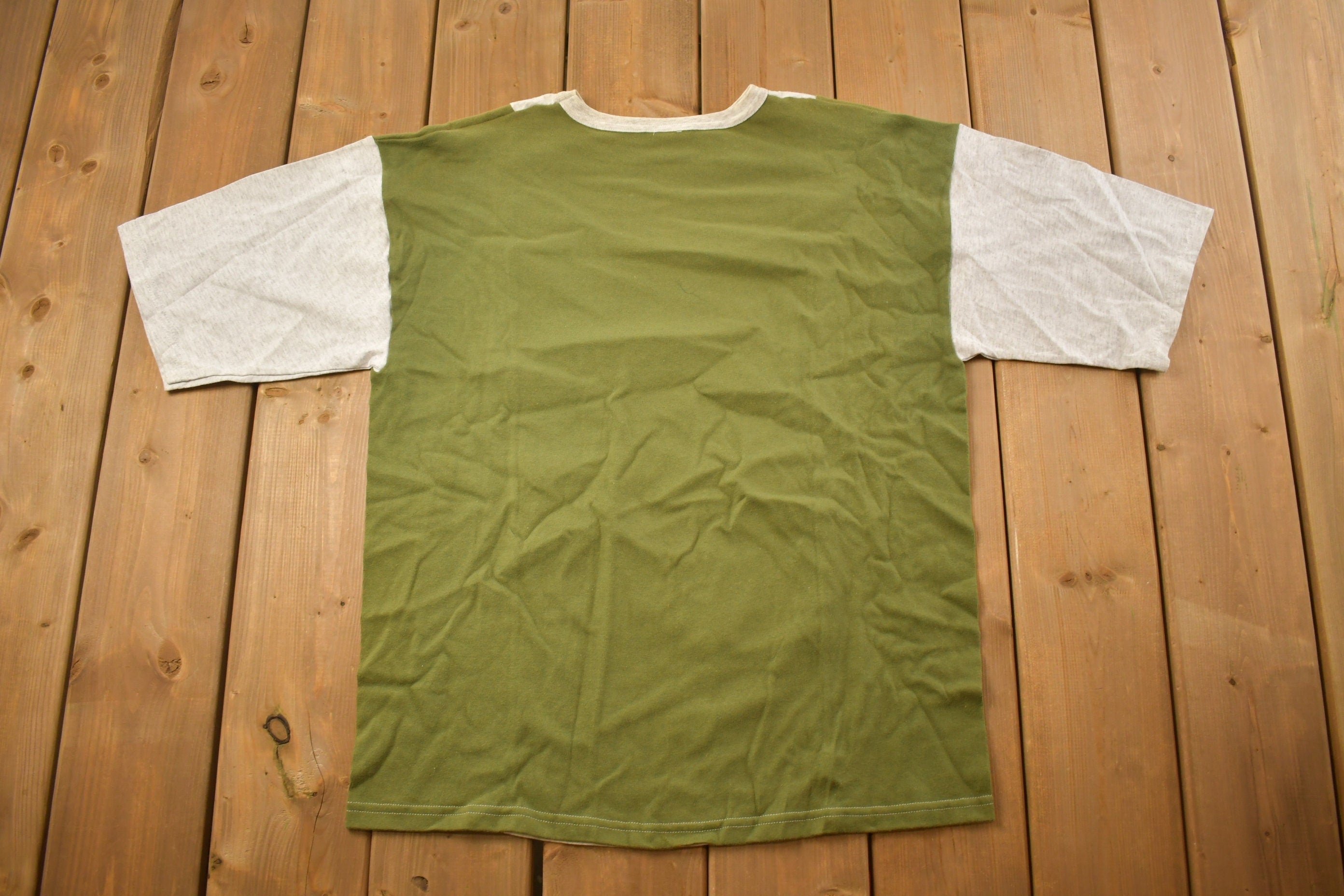 Vintage 1990s Aboriginal Graphic T-Shirt