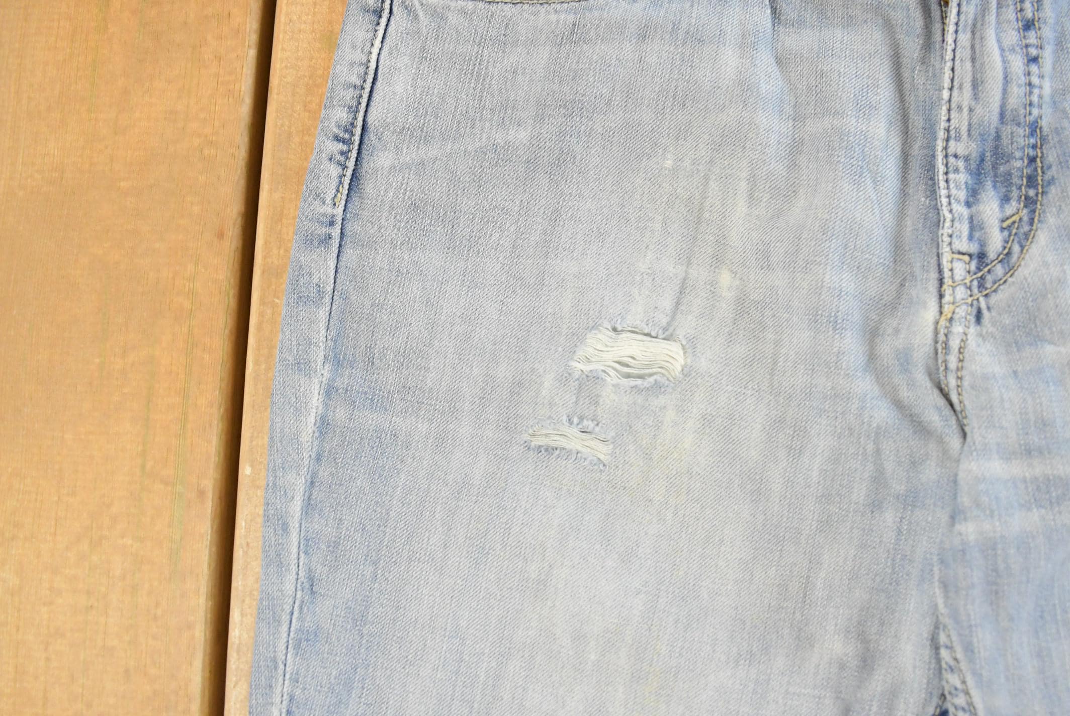 Vintage 1990s Levi's 517 Boot Cut Denim Jeans Men's 34 x 31 / Vintage Denim / Vintage Levi's / Levi Jeans / Boot Cut Jeans / Distressing
