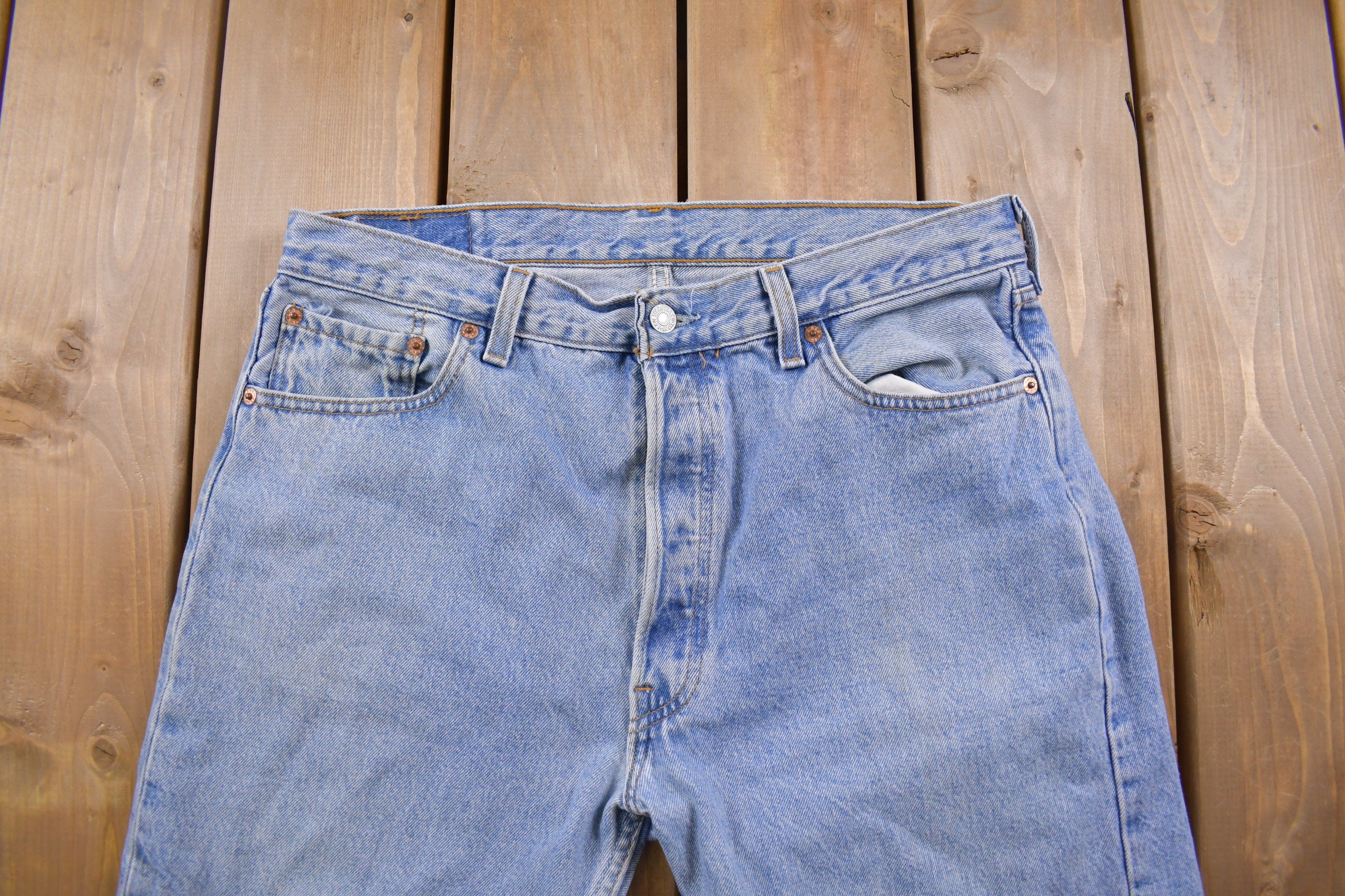 Vintage 1990s Levi's 501 Red Tab Jeans Size 34 x 29