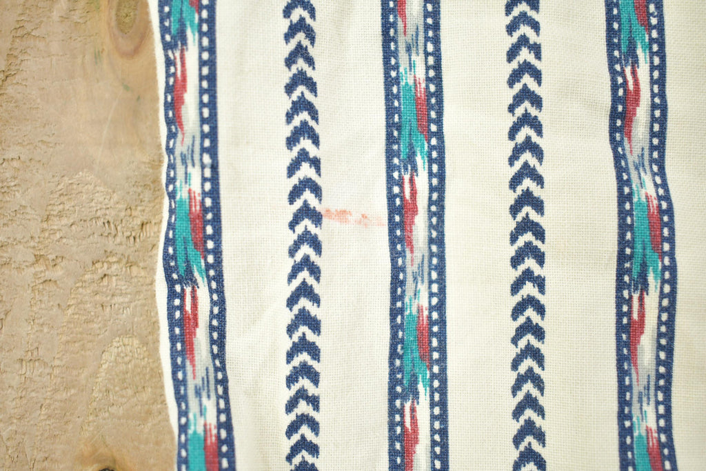 Vintage 1990s Wrangler X-Long Tails Cowboy Aztec Graphic Button Up Shirt