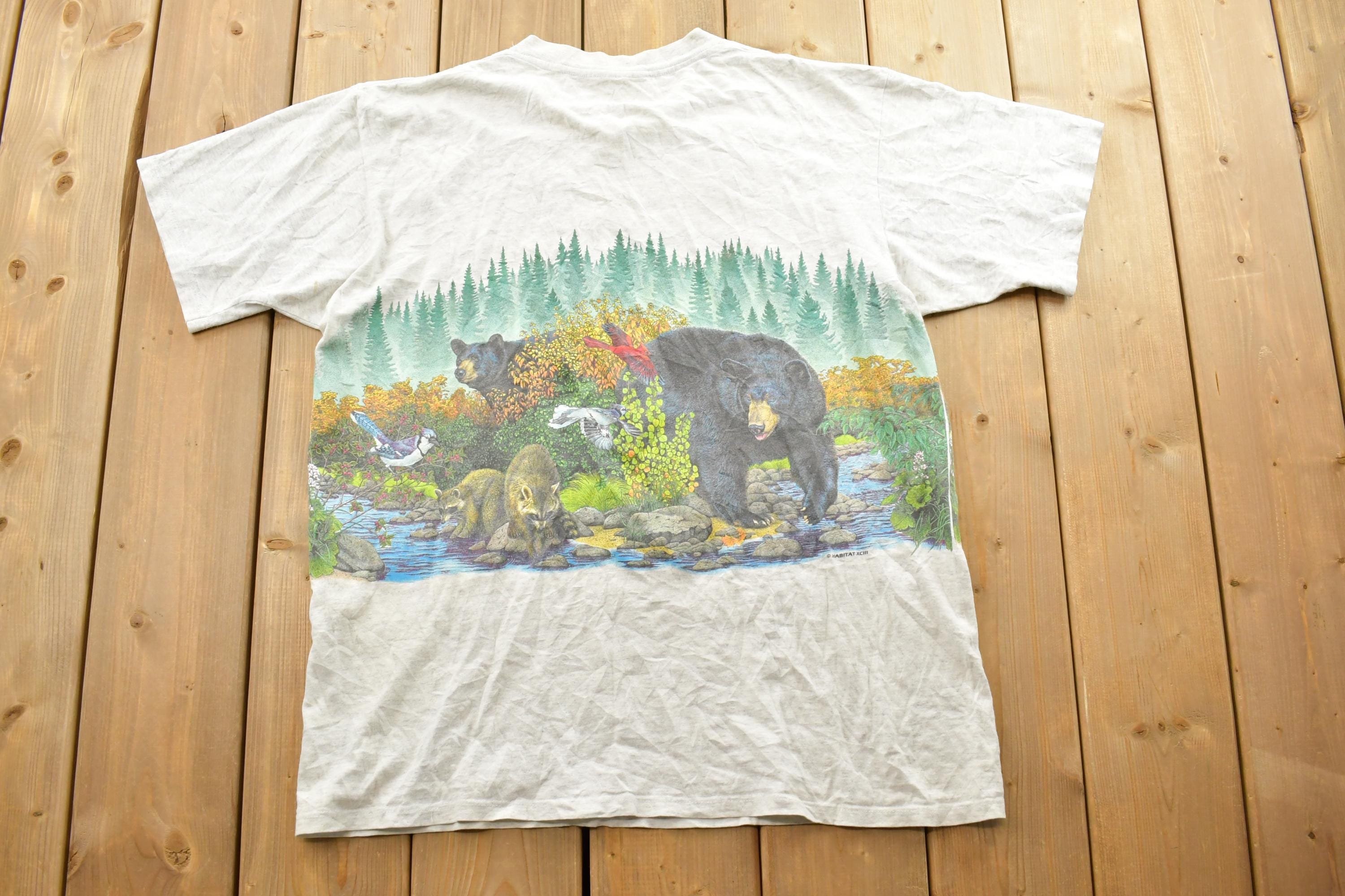 Vintage 1990s Bear And Bluejay Theme Habitat Graphic T-Shirt