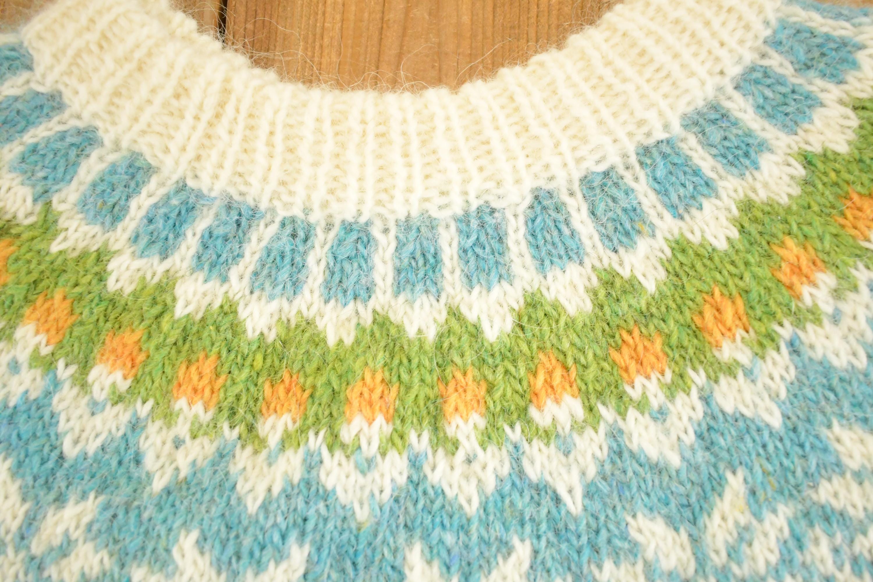 Vintage 1960s Hand Knit Crewneck Sweater Womens M /