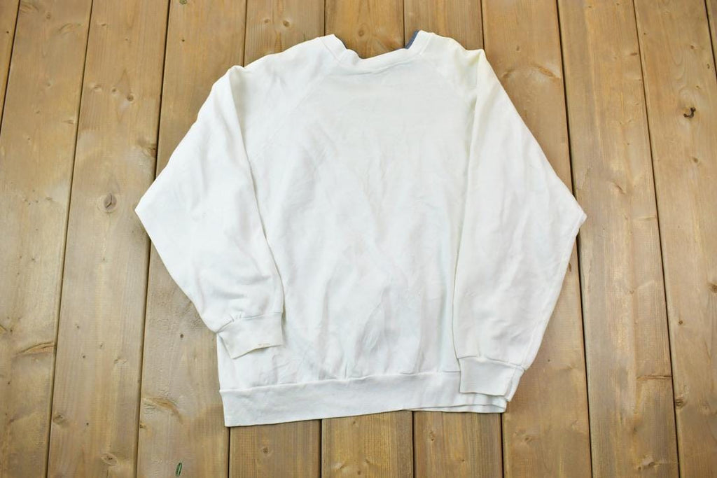 Vintage 1980s Northern Frontier Canada Two Wolves Crewneck