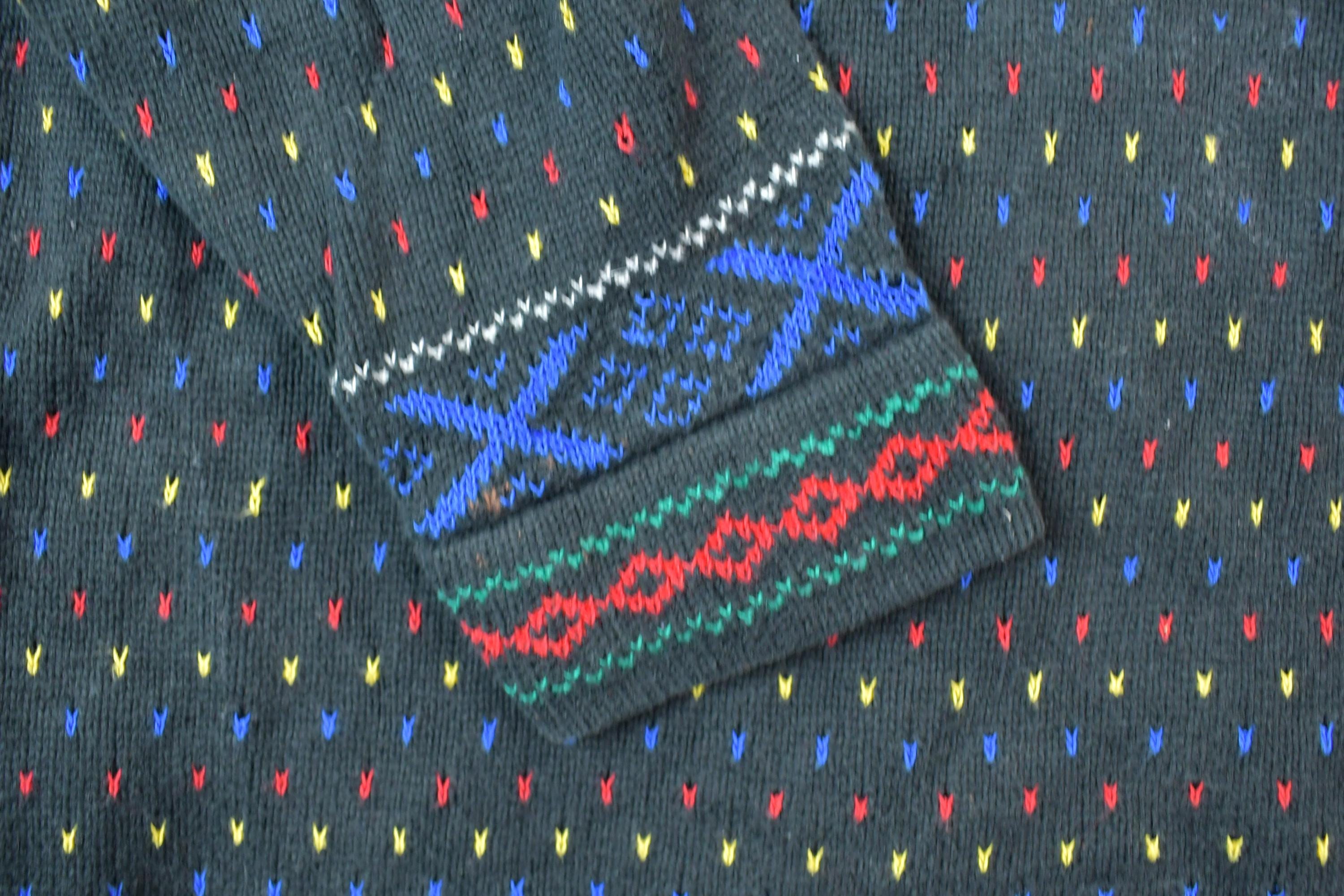 Vintage 1990s Liz Wear Chain Neck Knit Crewneck Sweater