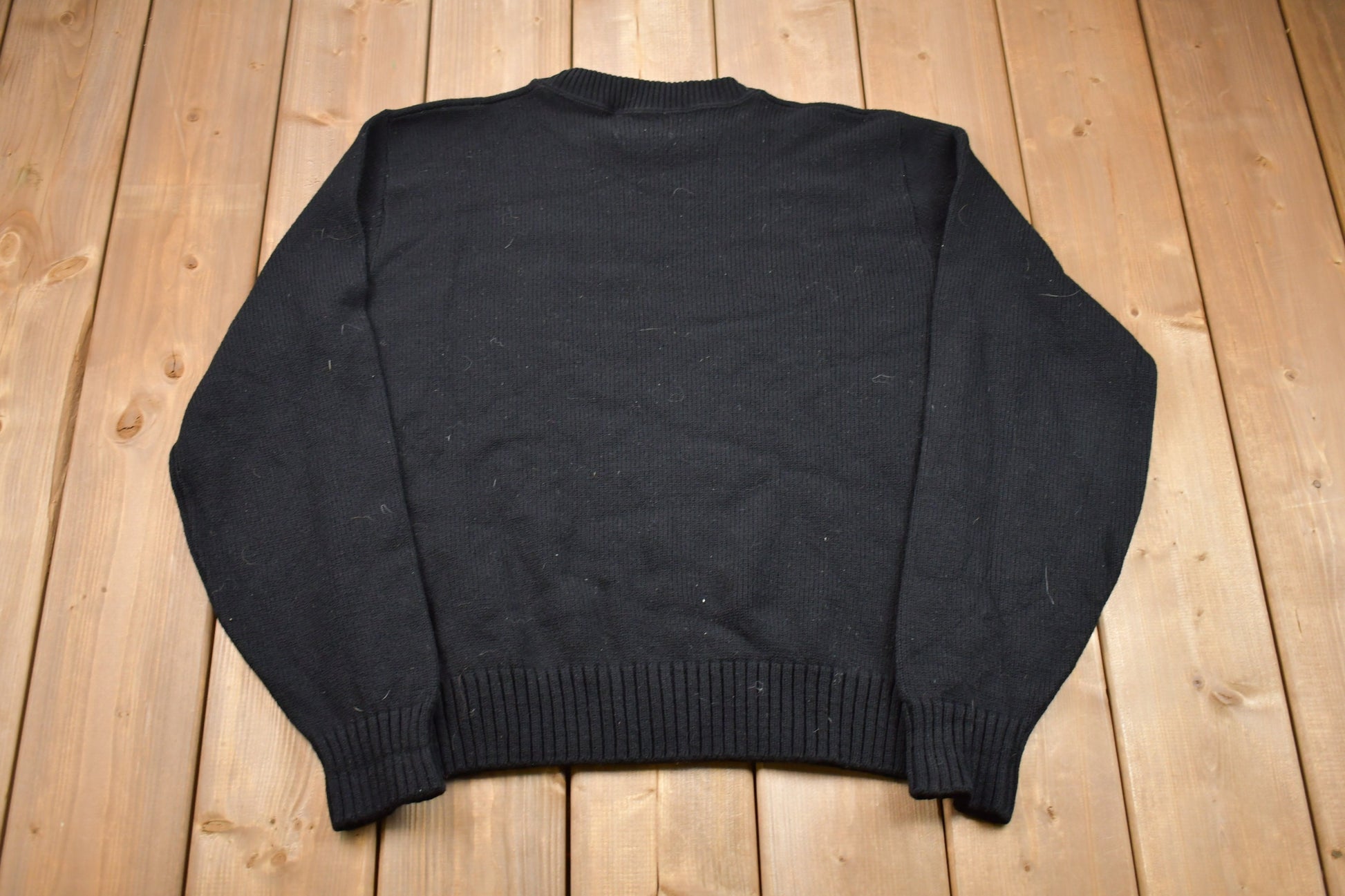 Vintage 1990s Amateur Penguins Embroidered Logo Knitted Sweater /