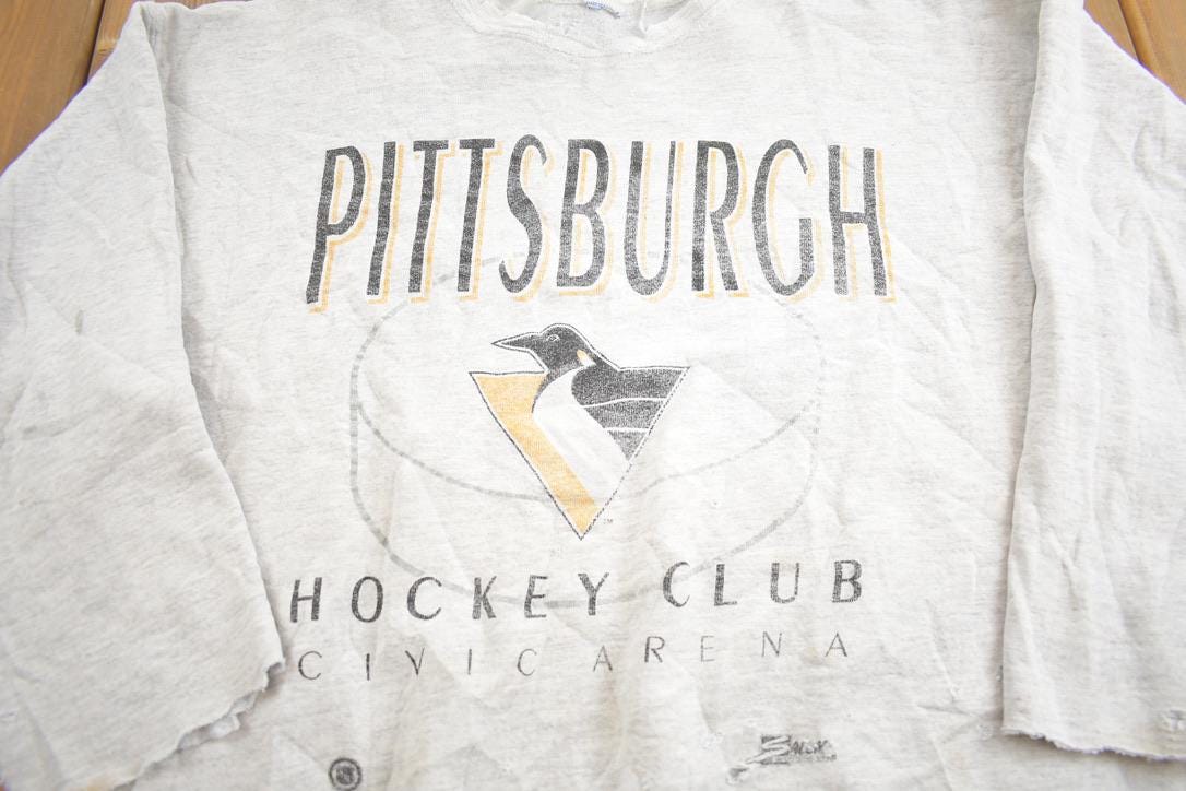 Vintage 1990s Pittsburgh Penguins Hockey Club NHL Distressed Crewneck Sweatshirt Made In USA