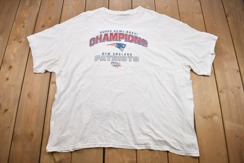 Vintage 1990s NFL New England Patriots Super Bowl 36 Graphic T-Shirt