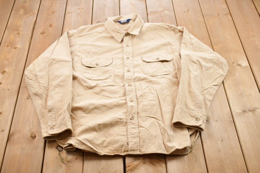 Vintage 1990s Woolrich Beige Blank Button Up Shirt
