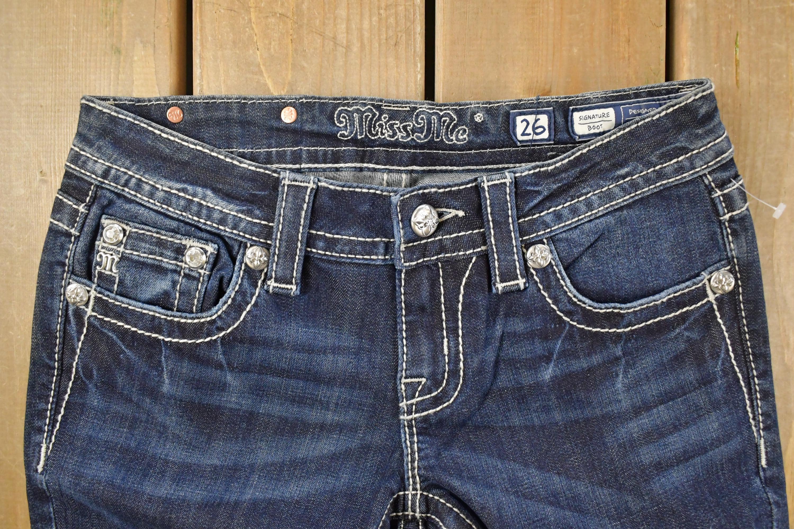 Vintage Deadstock Y2K Miss Me Bedazzled Low Rise Jeans Women's Size 26x31