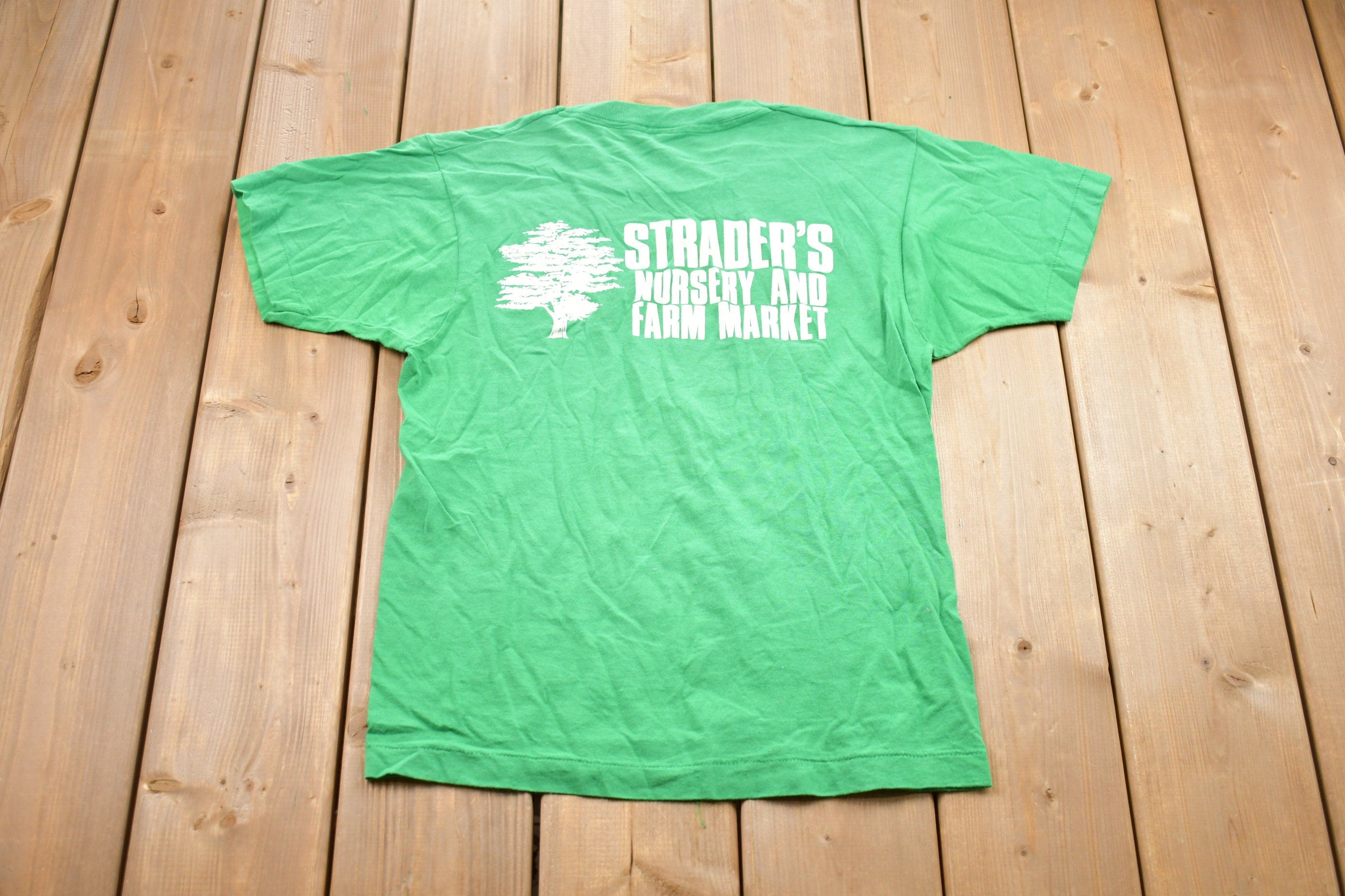 Vintage 1990s Straders Nursery & Farm Market Graphic T-Shirt