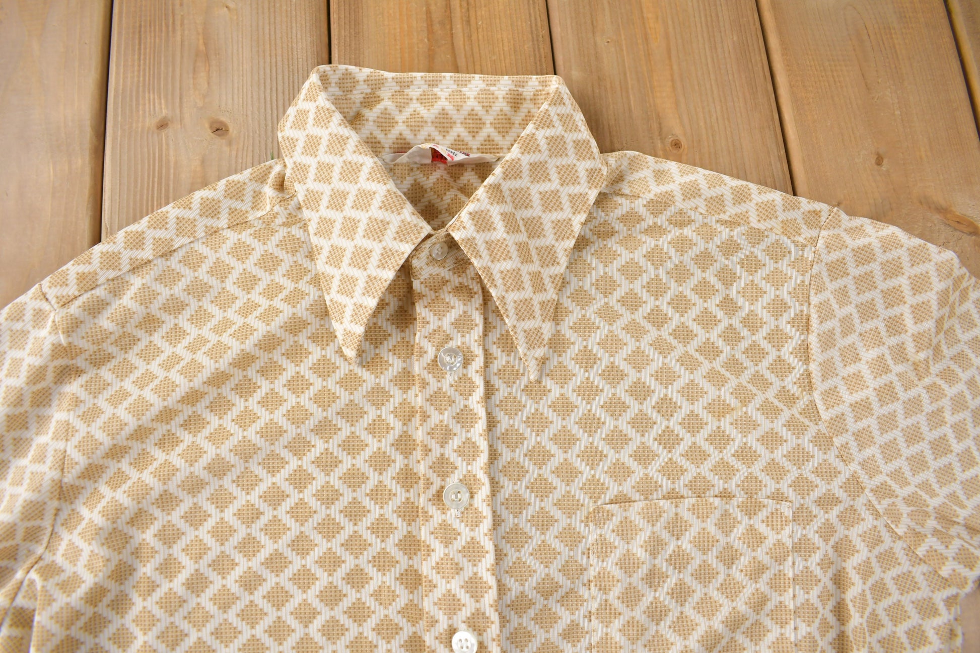 True Vintage 1970s Pariani All Over Print Button Up Shirt Size Large
