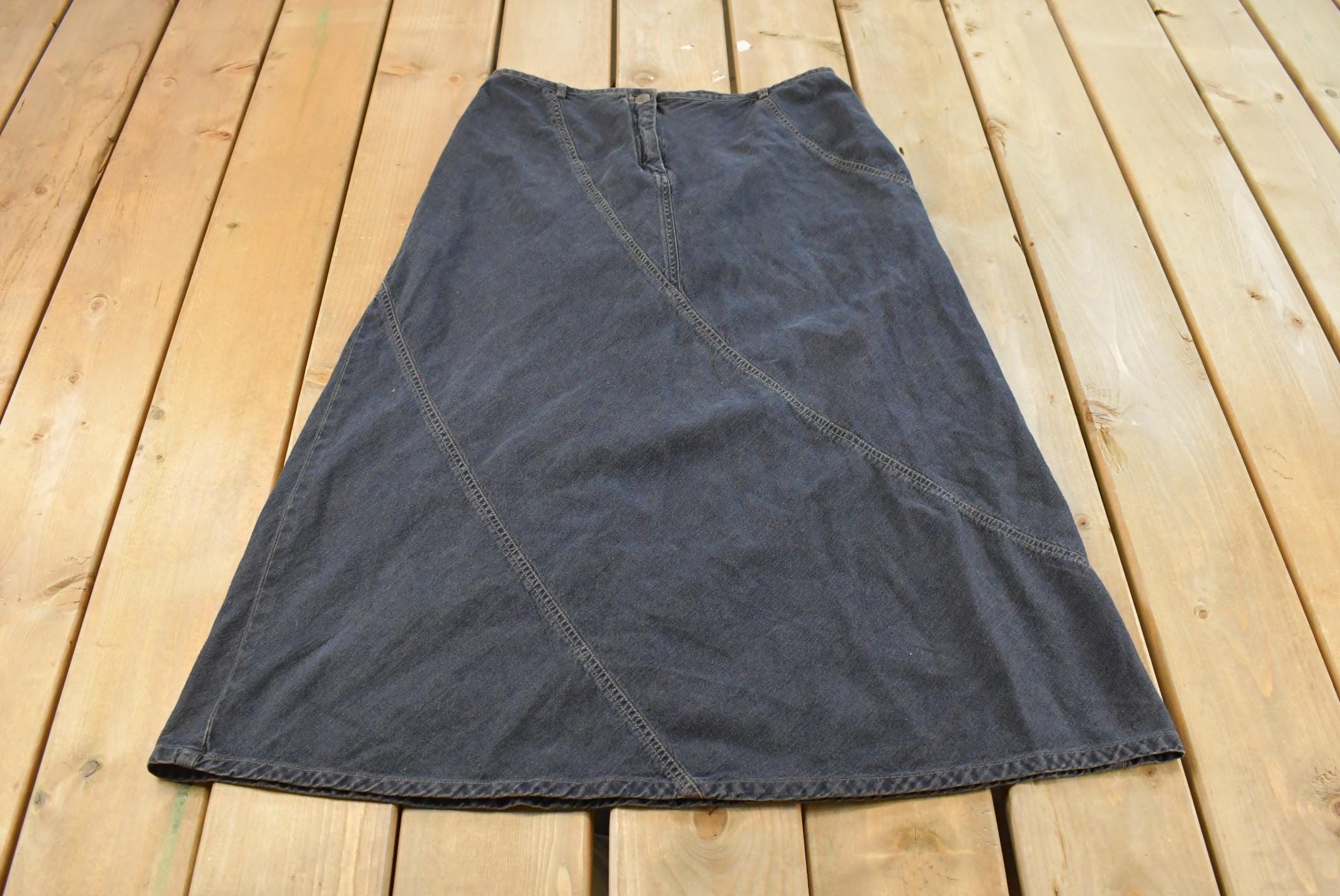 Vintage 1990s Out of the Blue J. Jill Denim Skirt Women's 33 / 90s Women's Fashion / Vintage Skirt / Retro Style/ Jorts