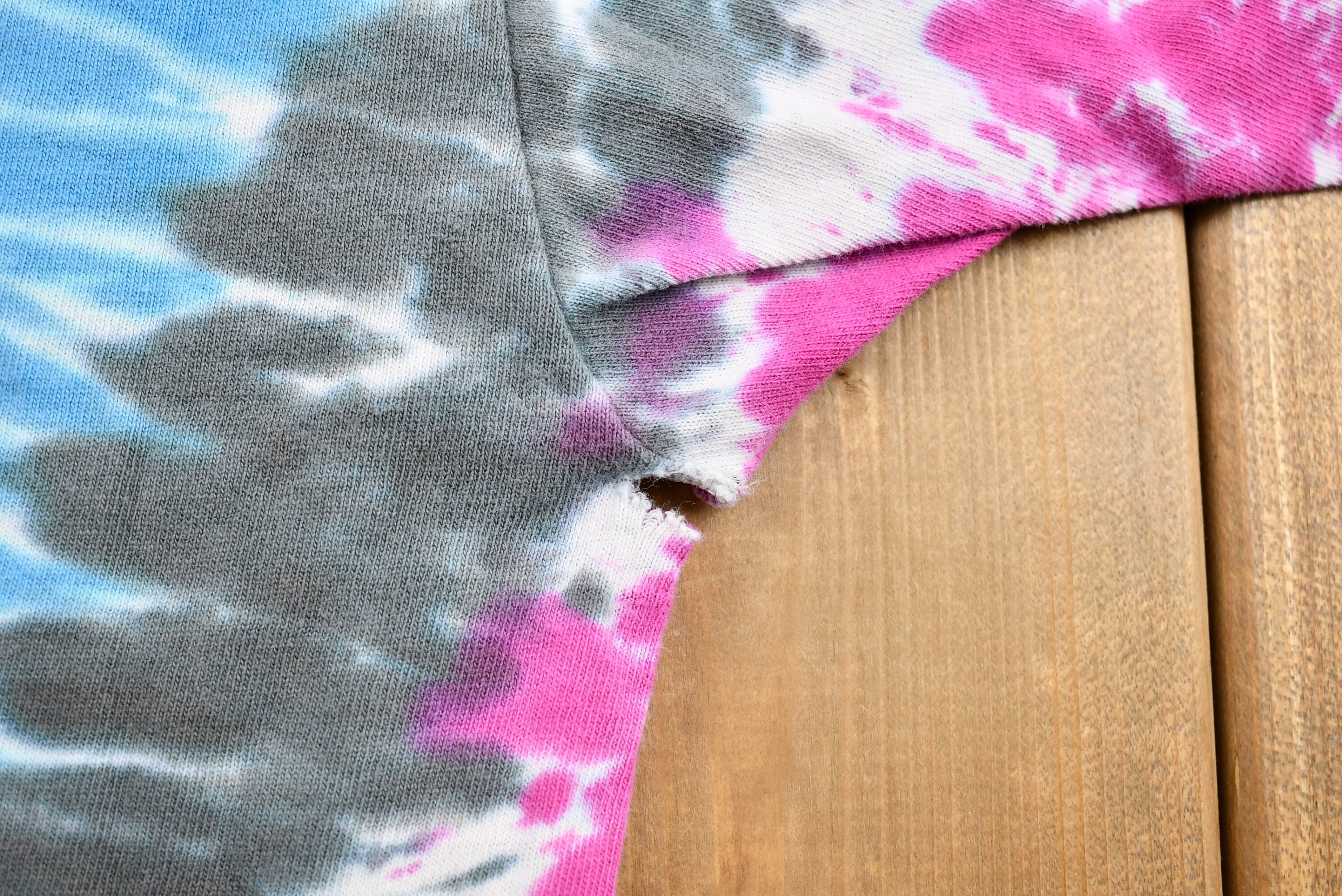 Vintage 1990s Schwinn Cycles Quality Tie-Dye T-Shirt