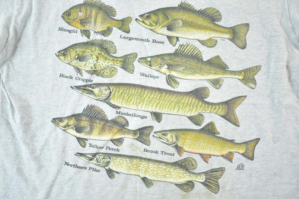 Vintage 1990s Canadian Fish Outdoorsman T-Shirt Mens M