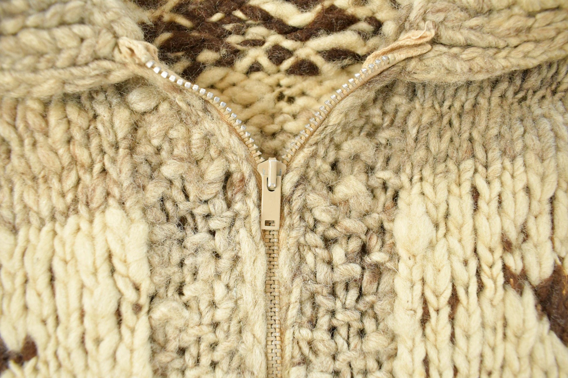 Vintage 1970s Reindeer Full Zip Hand Knit Cowichan Sweater Men's Medium