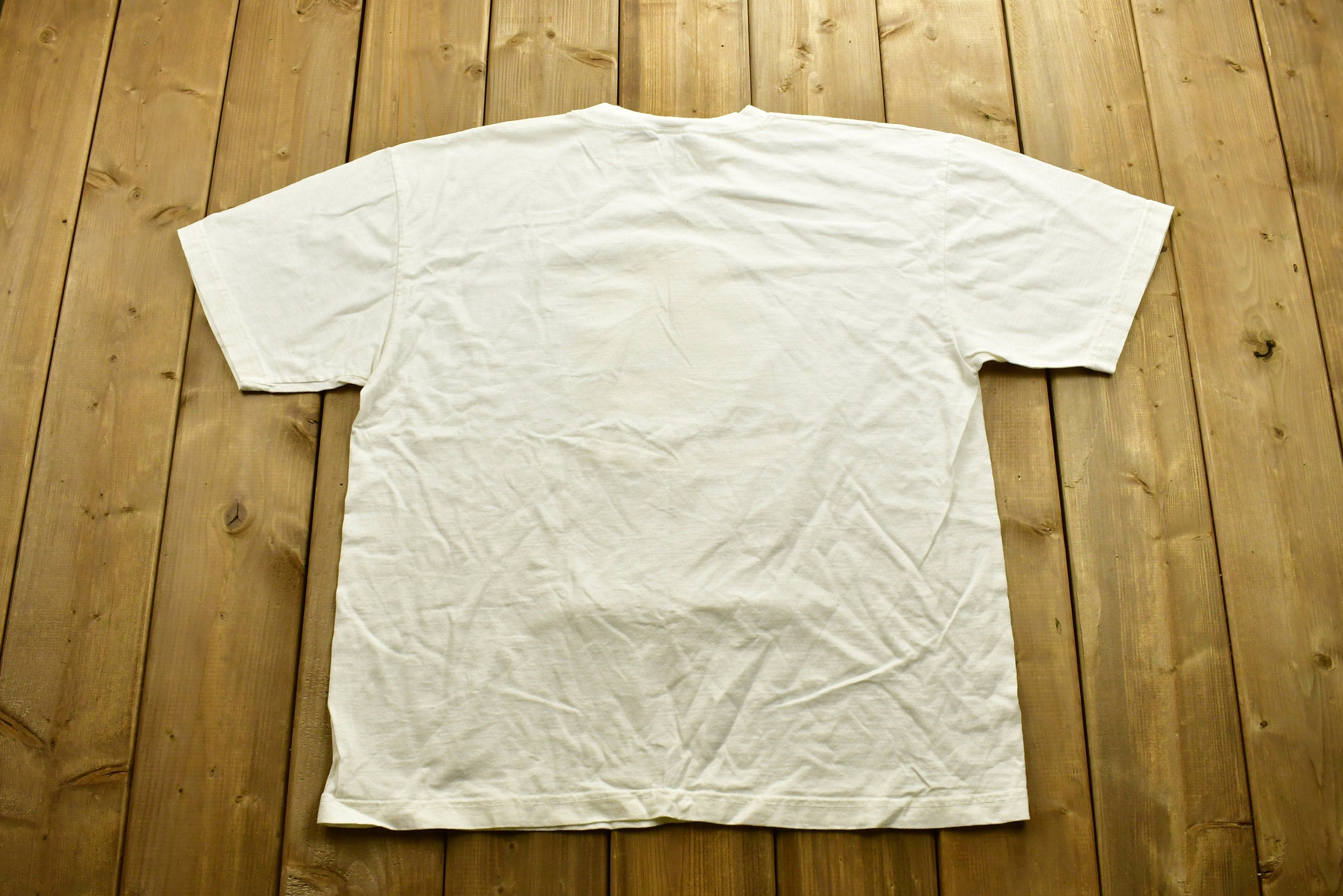Vintage 90's Bottlenose Dolphin Animal T-Shirt
