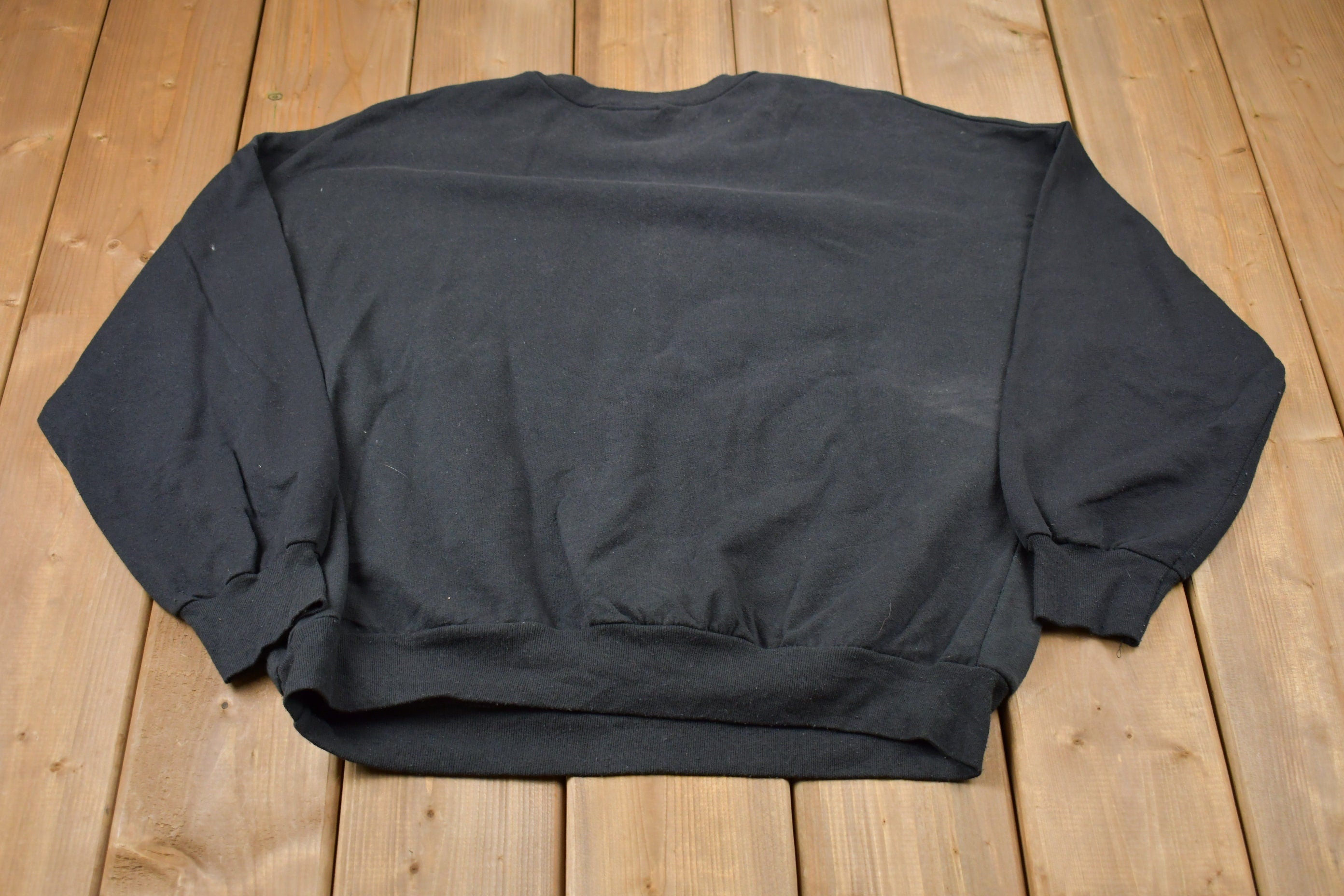 Vintage 1990s Wreath Christmas Sweatshirt