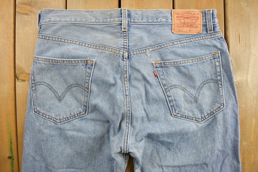 Vintage 1990s Levi's 505 Red Tab Denim Jeans Size 36 x 28.5