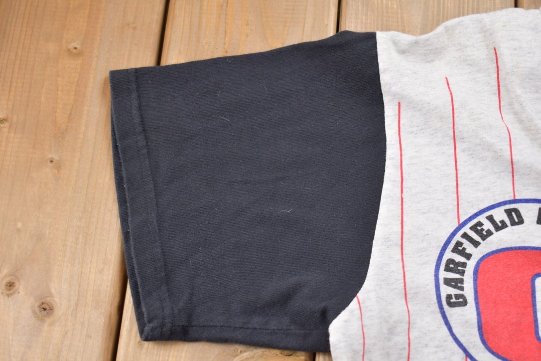 Vintage 1990s Garfield All Stars Baseball Jersey Graphic T-Shirt