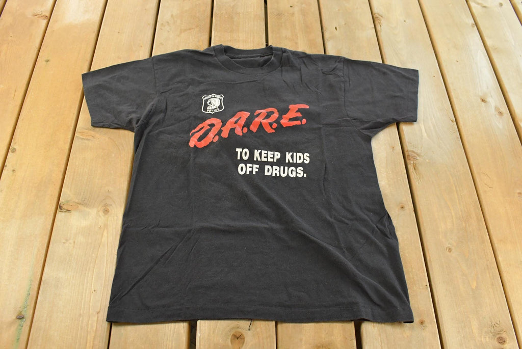Vintage 1900s Dare to Resist Drugs And Violence Souvenir T-Shirt Men's M