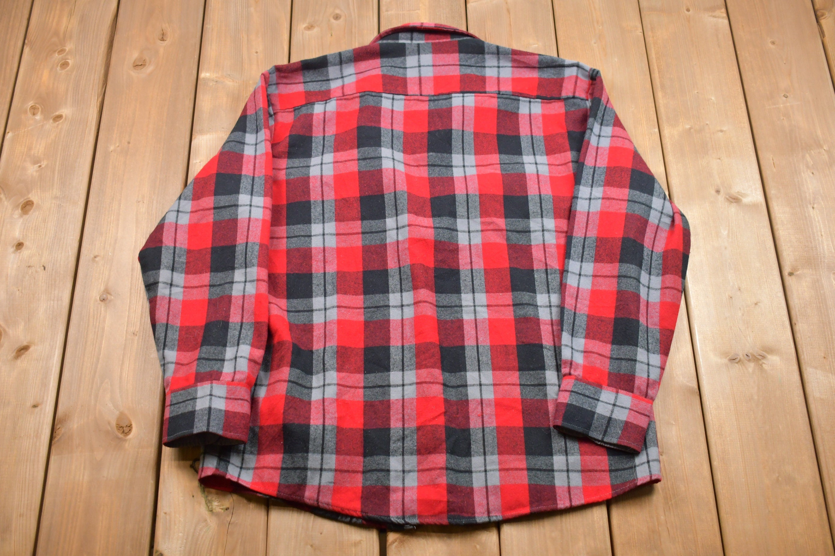 Vintage 1990s Northwest Territory Plaid Lined Button Up Shirt