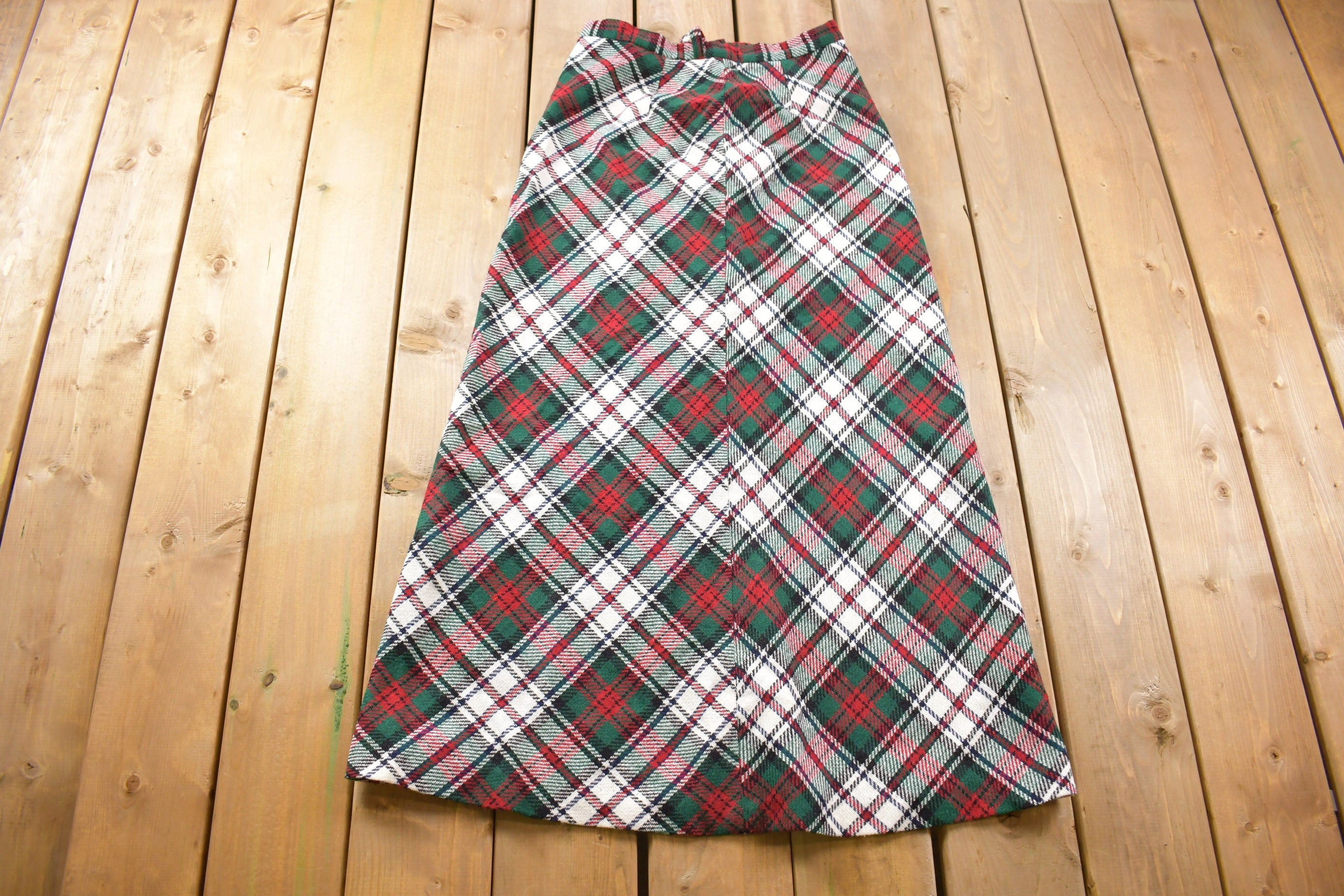 Vintage 1990s Argyle Skirt Size 30 x 40
