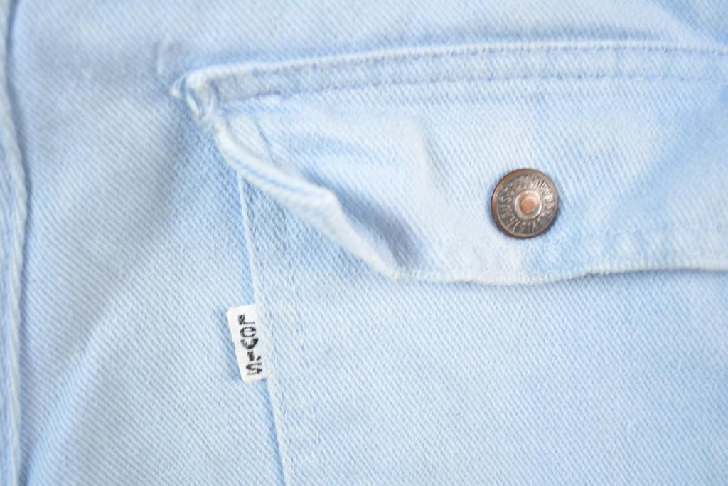 Vintage 1970s Levi Strauss White Tab Bell Bottom Denim Jeans Size 28 x 25
