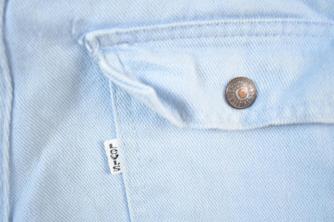 Vintage 1970s Levi Strauss White Tab Bell Bottom Denim Jeans Size 28 x 25